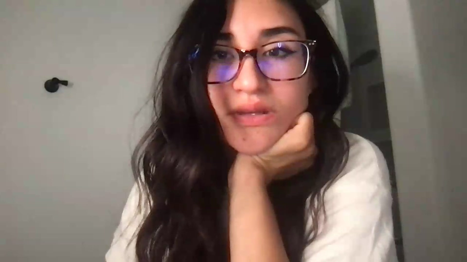 Gallery image thumbnail from NurseZara's myfreecams stream on, 06/25/2026, 08:20 image 13 of 20