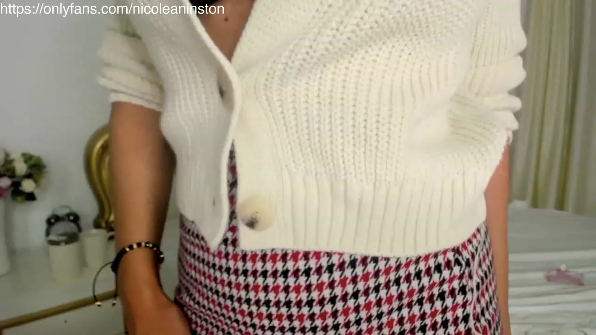 Gallery image thumbnail from NycoleAniston's myfreecams stream on, 01/13/2024, 22:37 image 10 of 20