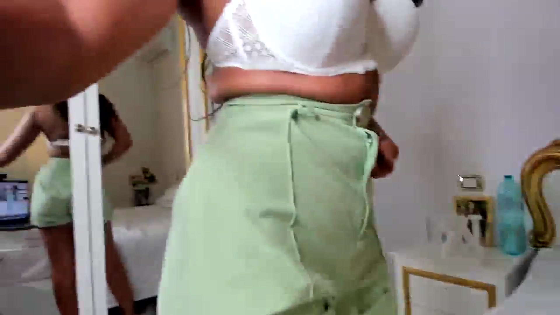 Gallery image thumbnail from NycoleAniston's myfreecams stream on, 03/04/2024, 08:16 image 12 of 20