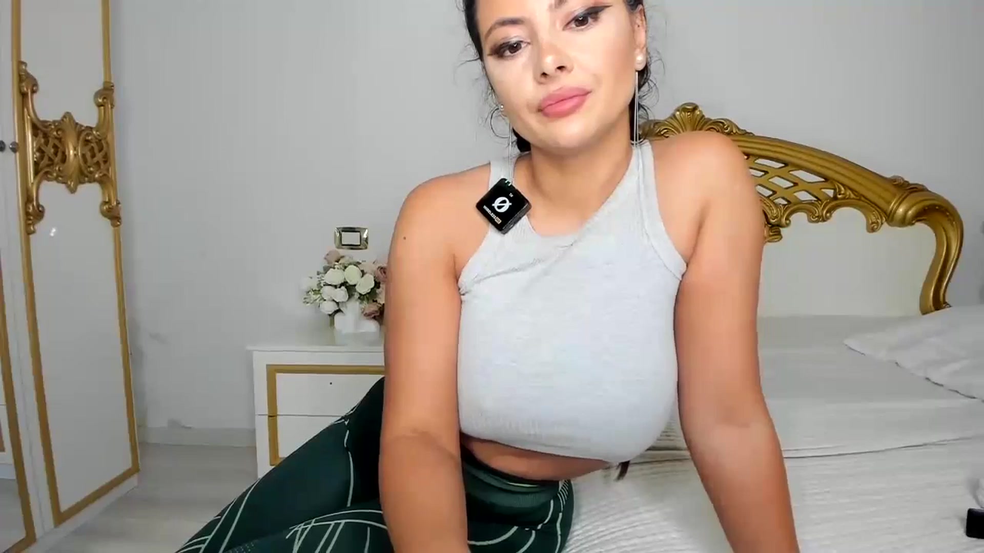 Gallery image thumbnail from NycoleAniston's myfreecams stream on, 04/18/2024, 06:03 image 19 of 20