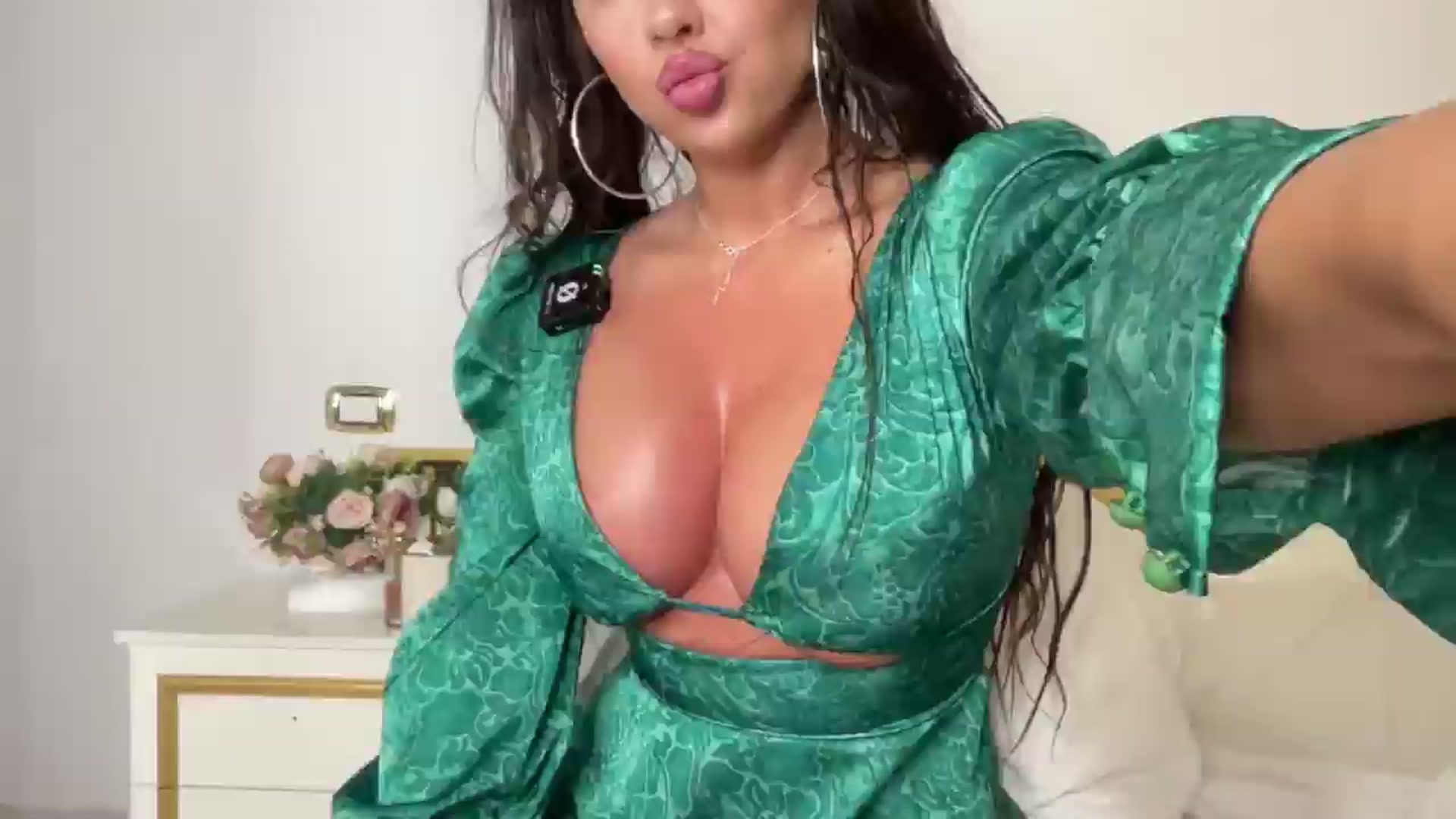 Gallery image thumbnail from NycoleAniston's myfreecams stream on, 06/23/2024, 06:10 image 3 of 20