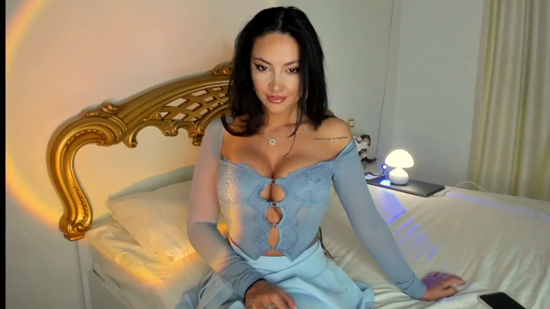 Gallery image thumbnail from NycoleAniston's myfreecams stream on, 11/19/2024, 06:44 image 1 of 20