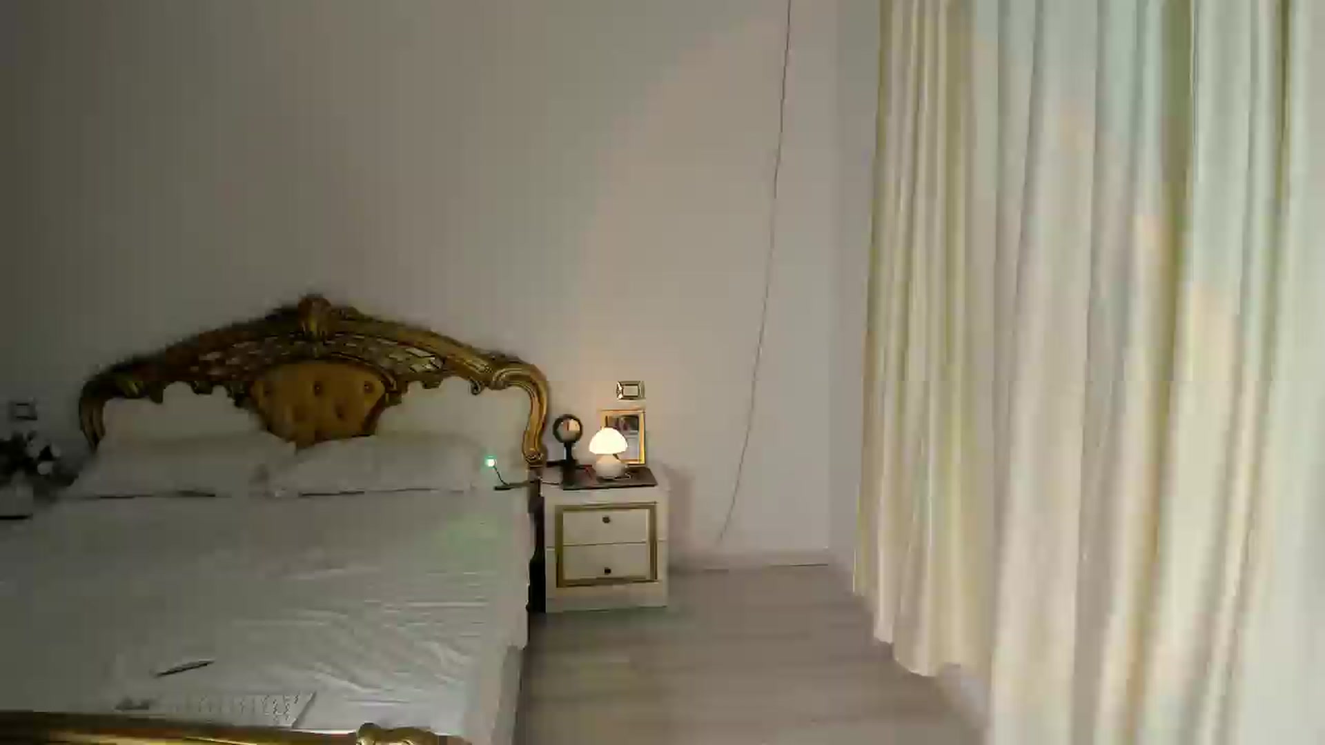Gallery image thumbnail from NycoleAniston's myfreecams stream on, 12/09/2024, 02:00 image 7 of 20