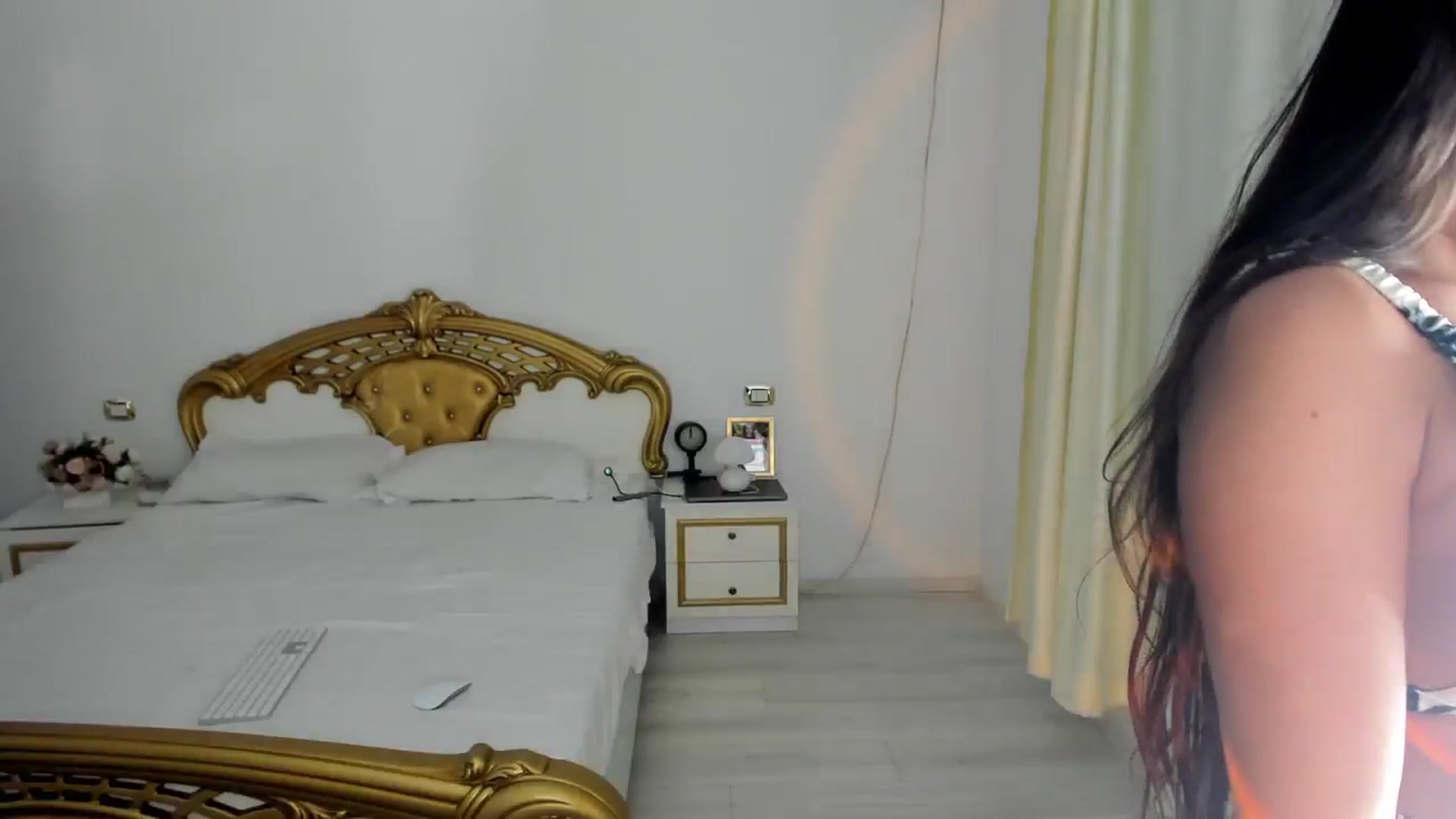 Gallery image thumbnail from NycoleAniston's myfreecams stream on, 12/09/2024, 02:25 image 12 of 20