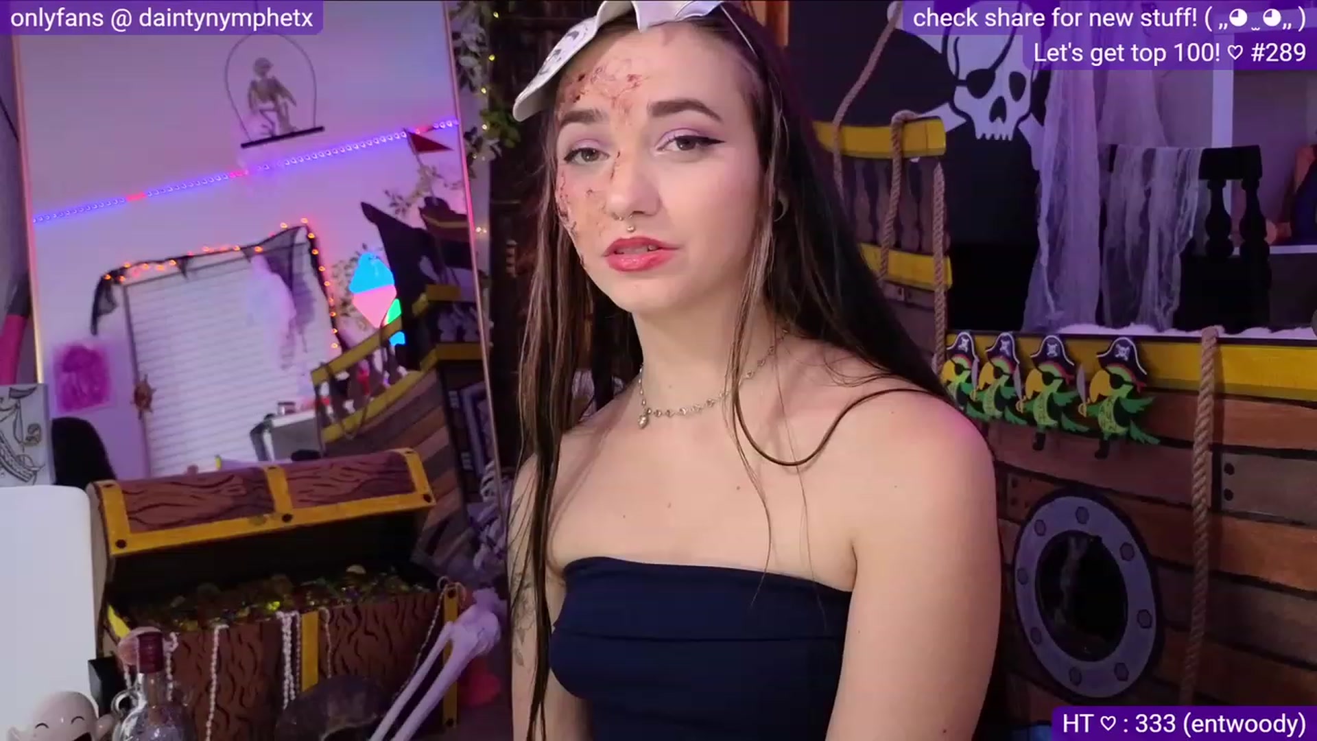 Gallery image thumbnail from NymOfTheOpera's myfreecams stream on, 10/22/2023, 04:20 image 10 of 20