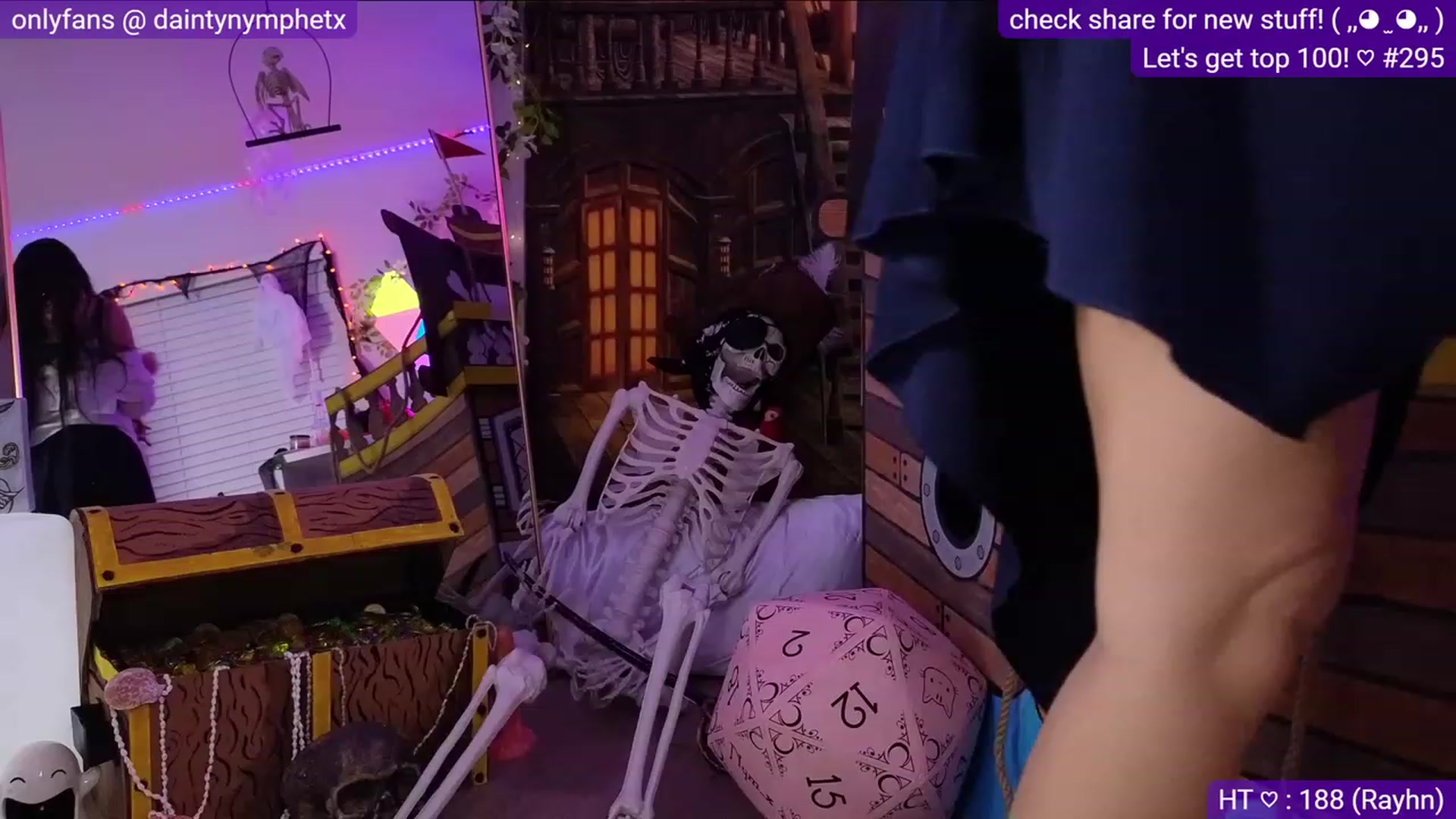 Gallery image thumbnail from NymOfTheOpera's myfreecams stream on, 10/22/2023, 04:20 image 6 of 20