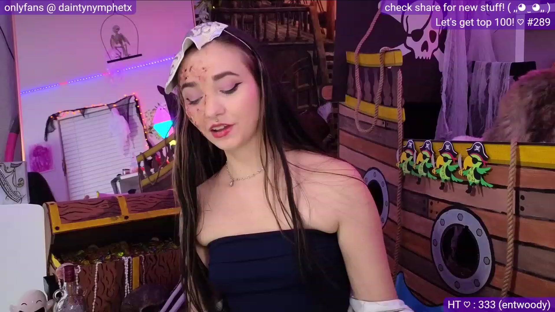 Gallery image thumbnail from NymOfTheOpera's myfreecams stream on, 10/22/2023, 04:20 image 11 of 20