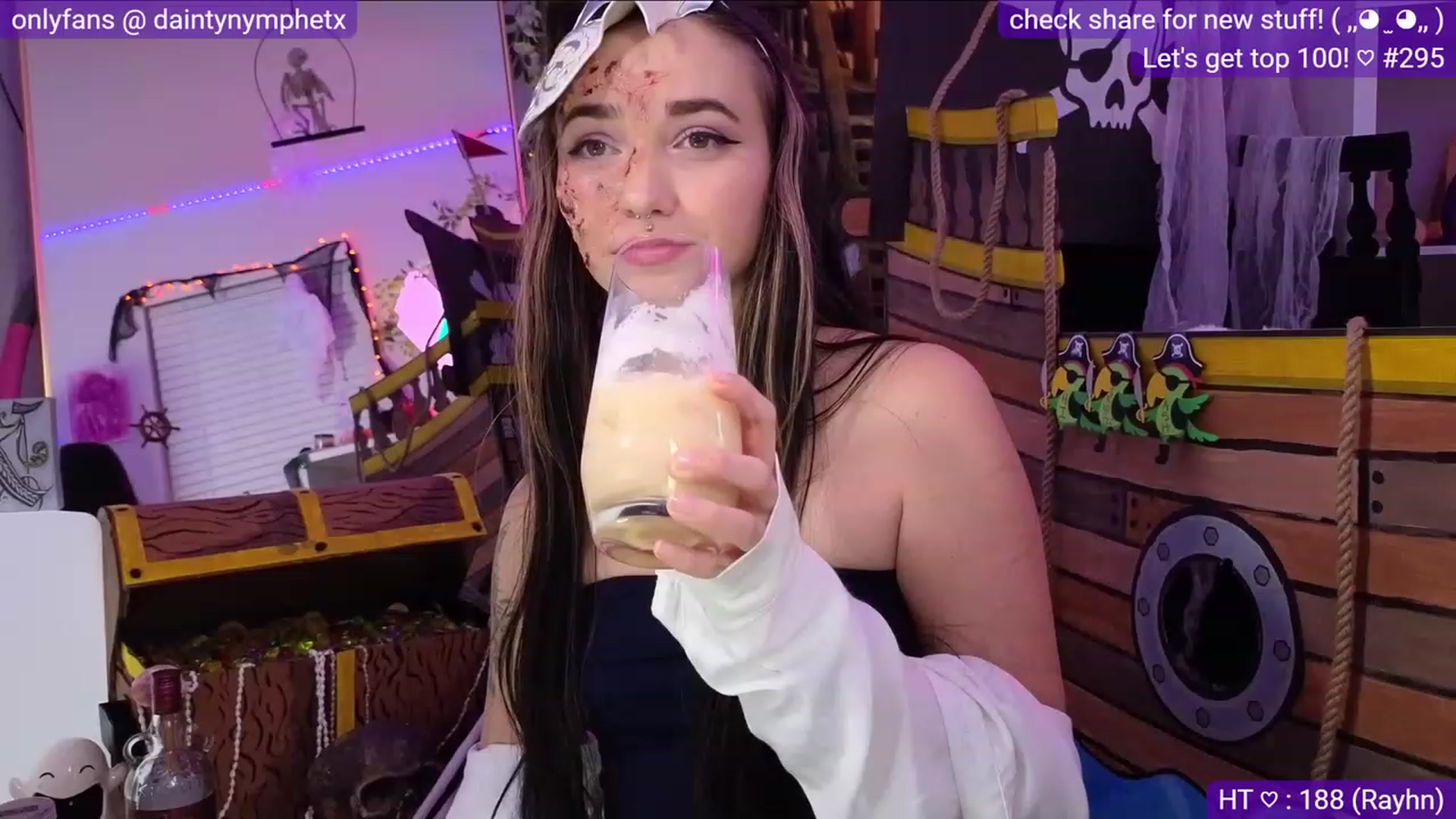 Gallery image thumbnail from NymOfTheOpera's myfreecams stream on, 10/22/2023, 04:20 image 7 of 20