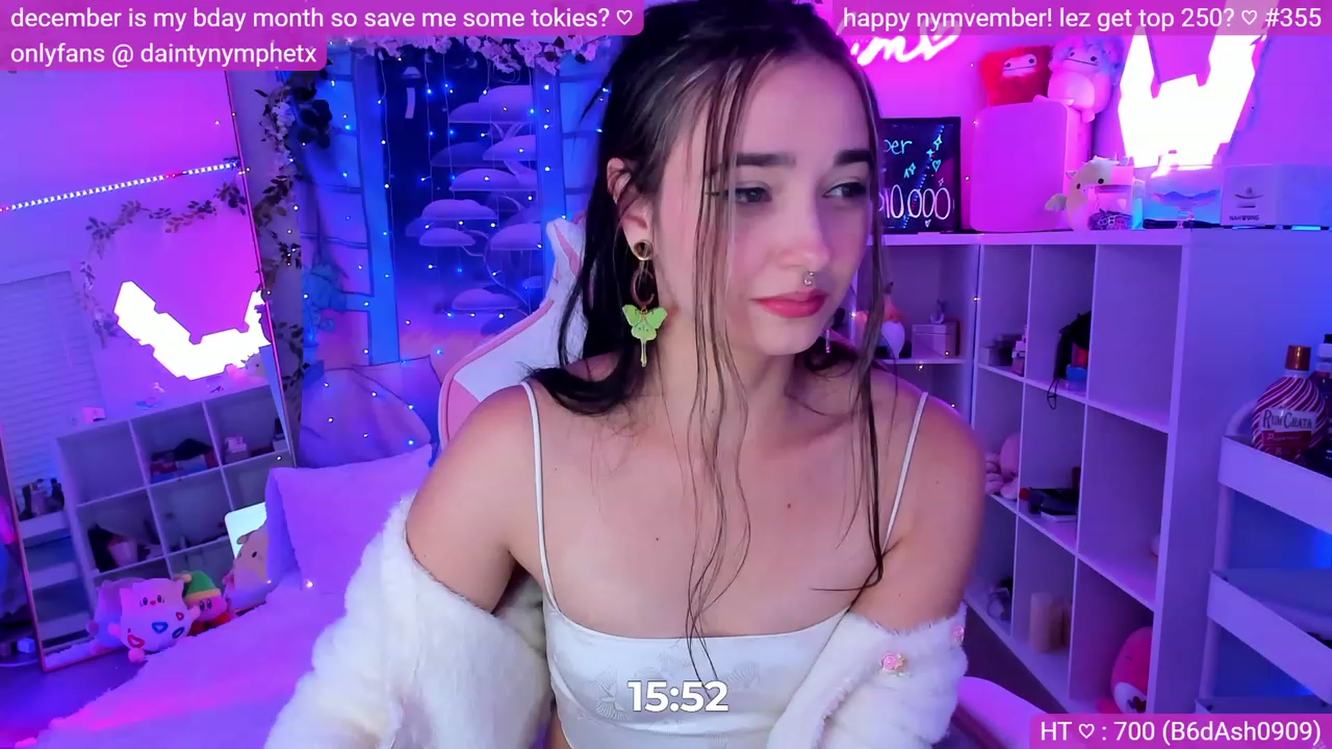 Gallery image thumbnail from Nym_x's myfreecams stream on, 11/19/2022, 04:51 image 18 of 20