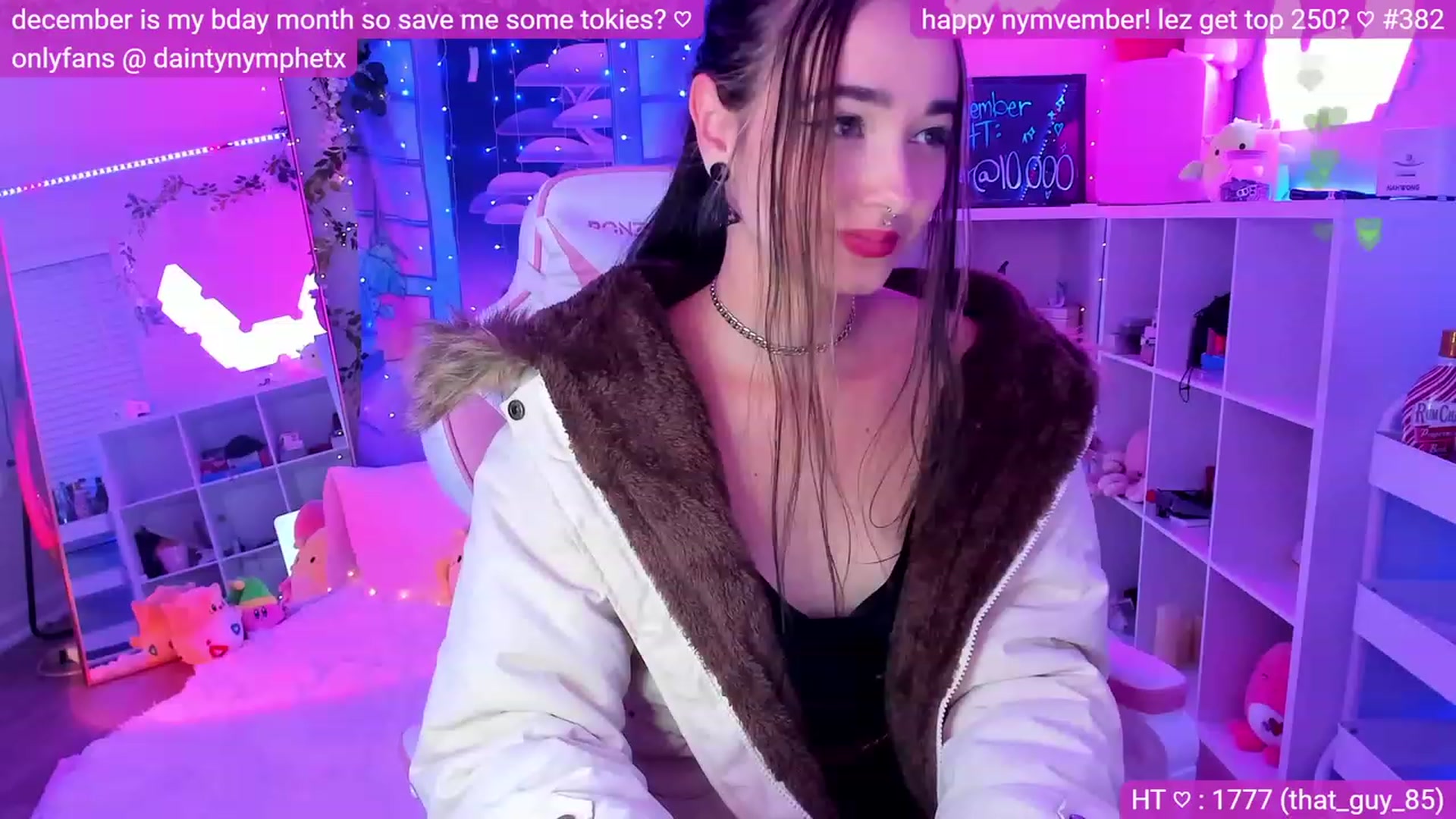 Gallery image thumbnail from Nym_x's myfreecams stream on, 11/20/2022, 04:34 image 1 of 20