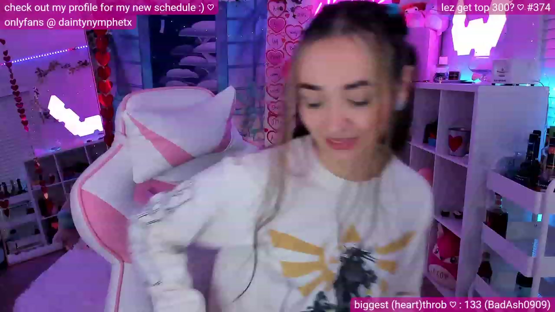 Gallery image thumbnail from Nym_x's myfreecams stream on, 02/18/2023, 04:53 image 1 of 20