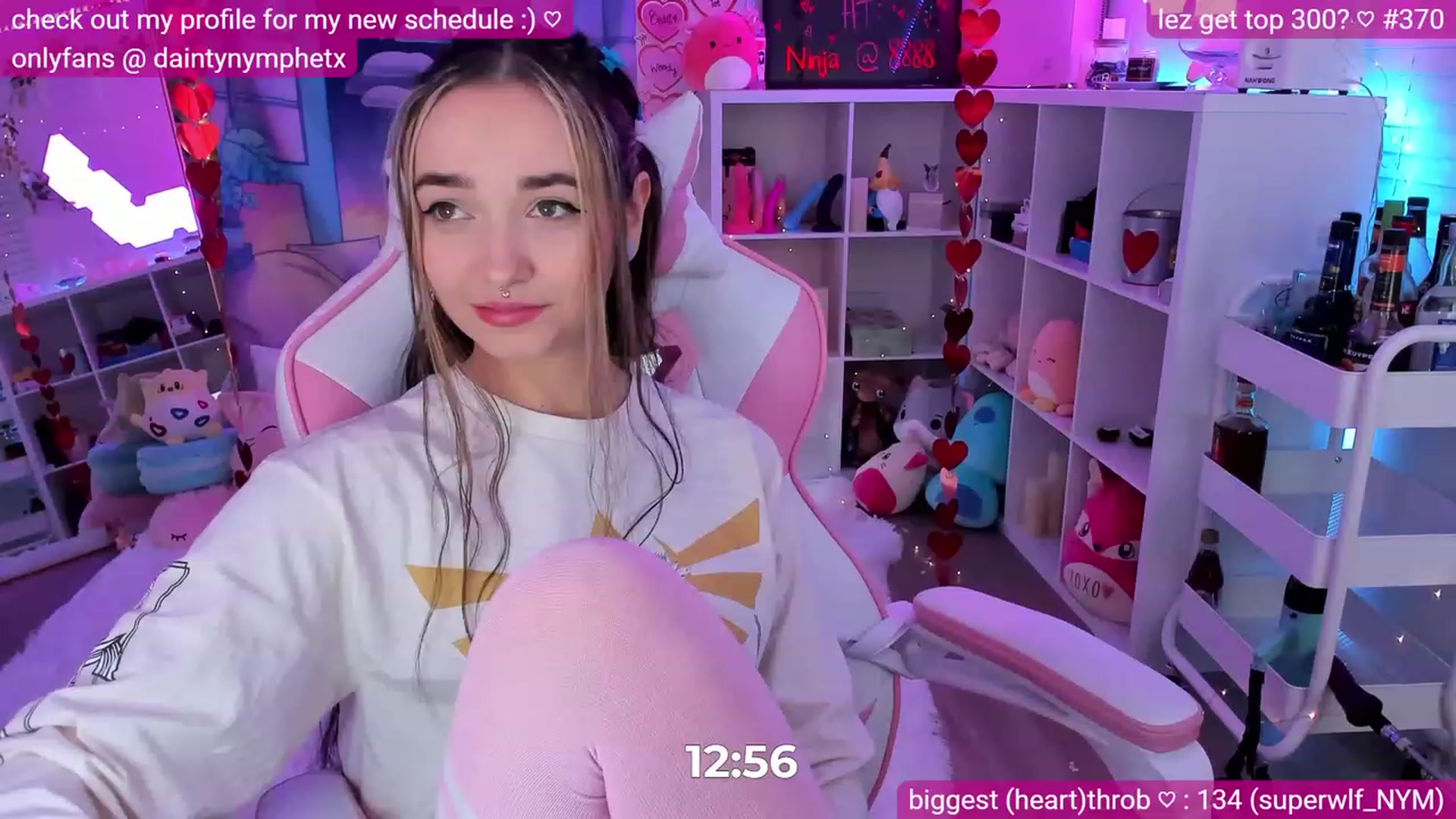 Gallery image thumbnail from Nym_x's myfreecams stream on, 02/18/2023, 04:53 image 8 of 20