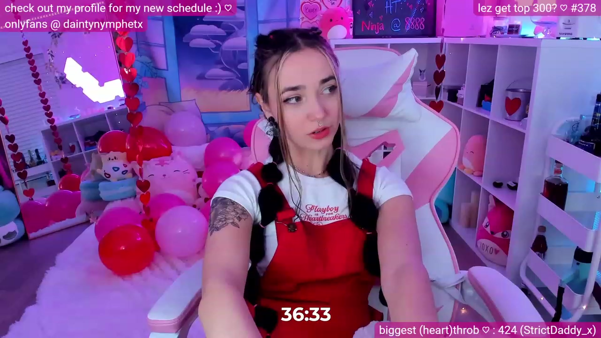 Gallery image thumbnail from Nym_x's myfreecams stream on, 02/19/2023, 03:34 image 5 of 20