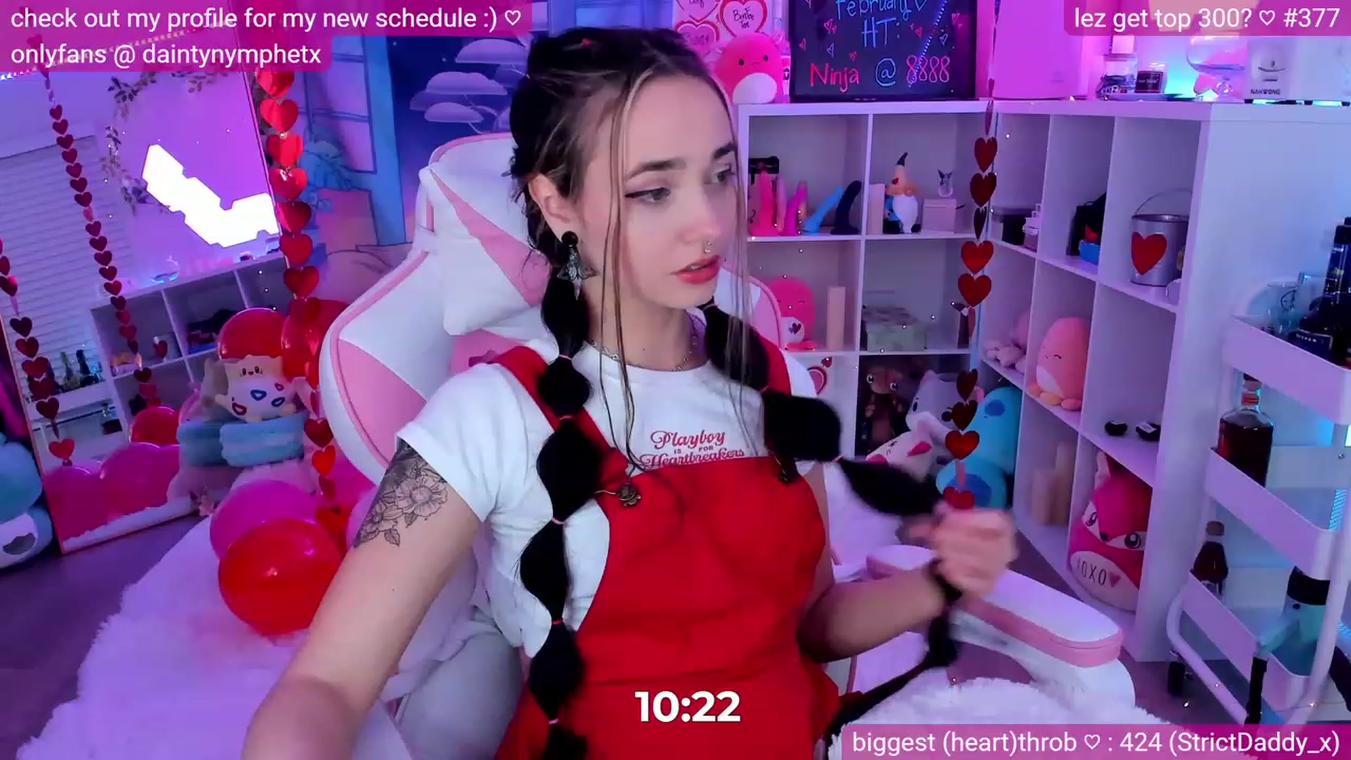 Gallery image thumbnail from Nym_x's myfreecams stream on, 02/19/2023, 03:34 image 16 of 20