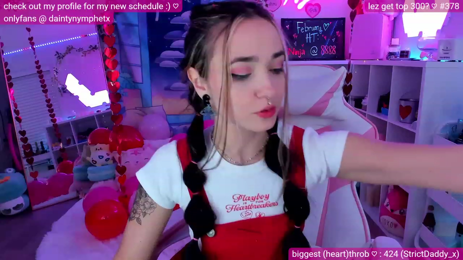 Gallery image thumbnail from Nym_x's myfreecams stream on, 02/19/2023, 03:34 image 3 of 20