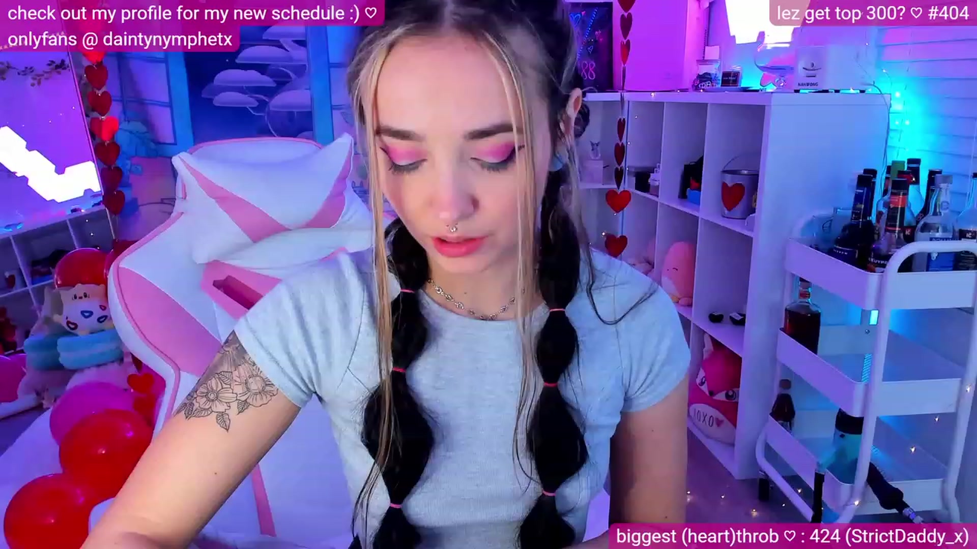 Gallery image thumbnail from Nym_x's myfreecams stream on, 02/20/2023, 05:21 image 3 of 20