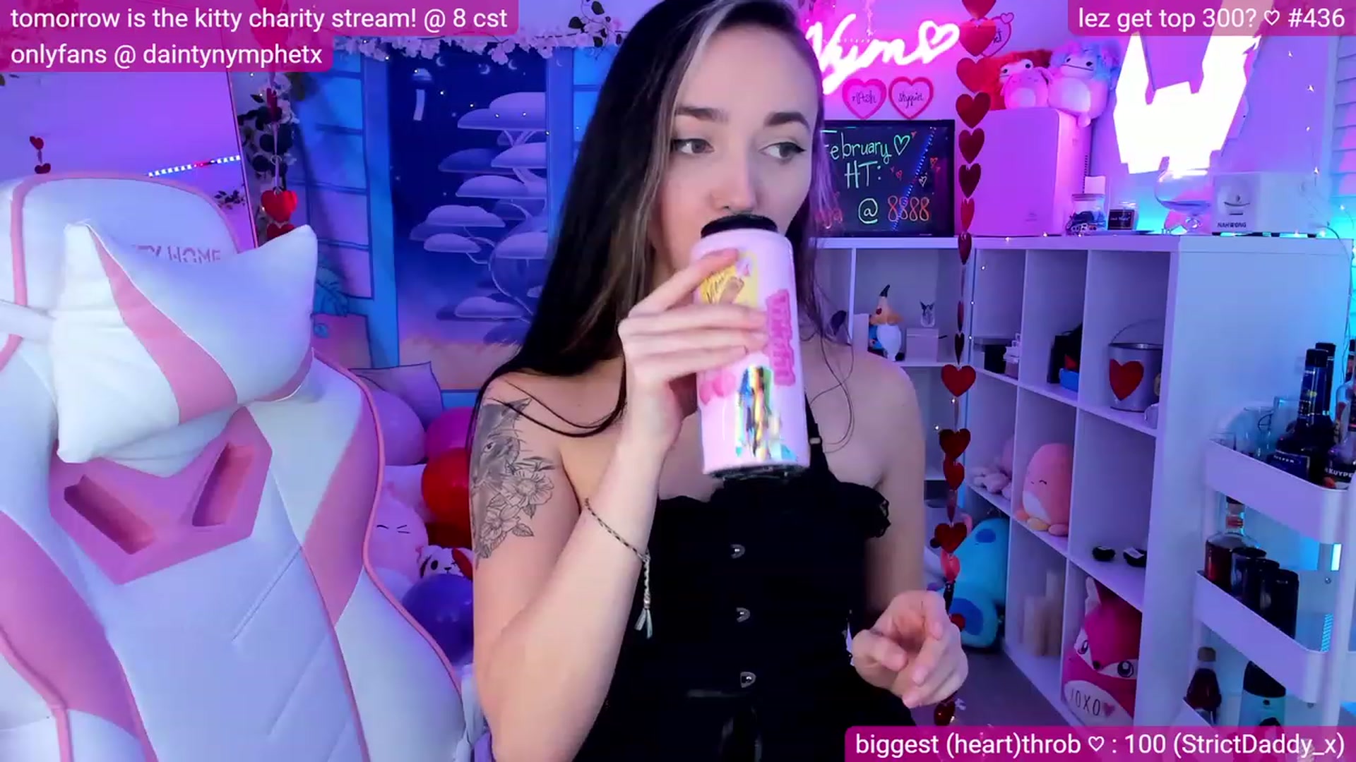 Gallery image thumbnail from Nym_x's myfreecams stream on, 02/25/2023, 05:18 image 6 of 20