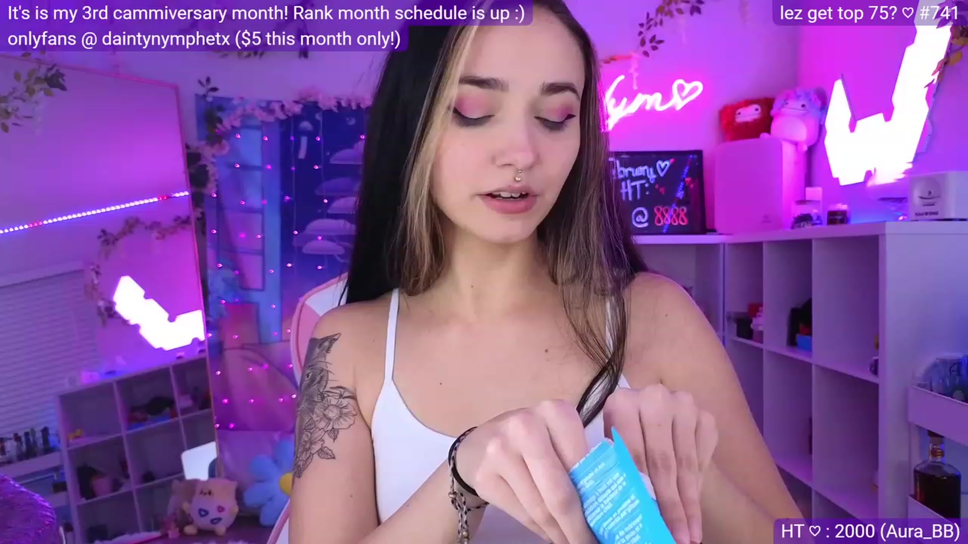 Gallery image thumbnail from Nym_x's myfreecams stream on, 03/02/2023, 04:03 image 8 of 20