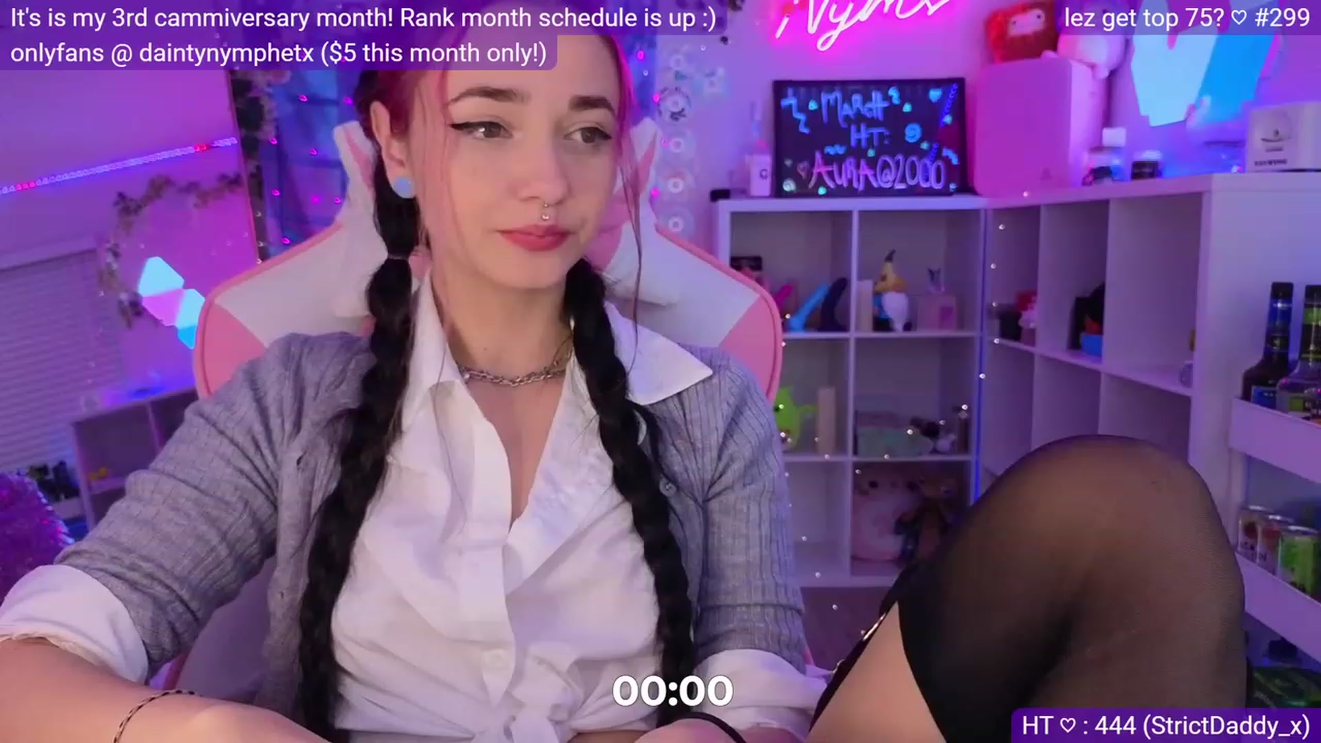 Gallery image thumbnail from Nym_x's myfreecams stream on, 03/04/2023, 05:27 image 13 of 20