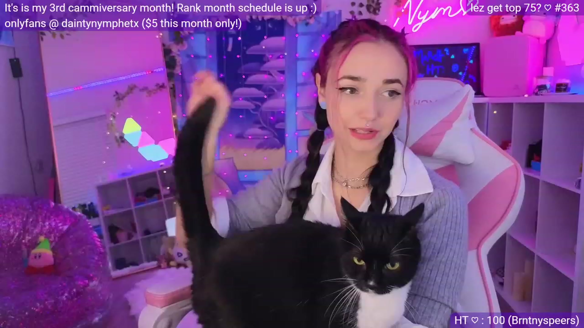Gallery image thumbnail from Nym_x's myfreecams stream on, 03/04/2023, 05:27 image 4 of 20