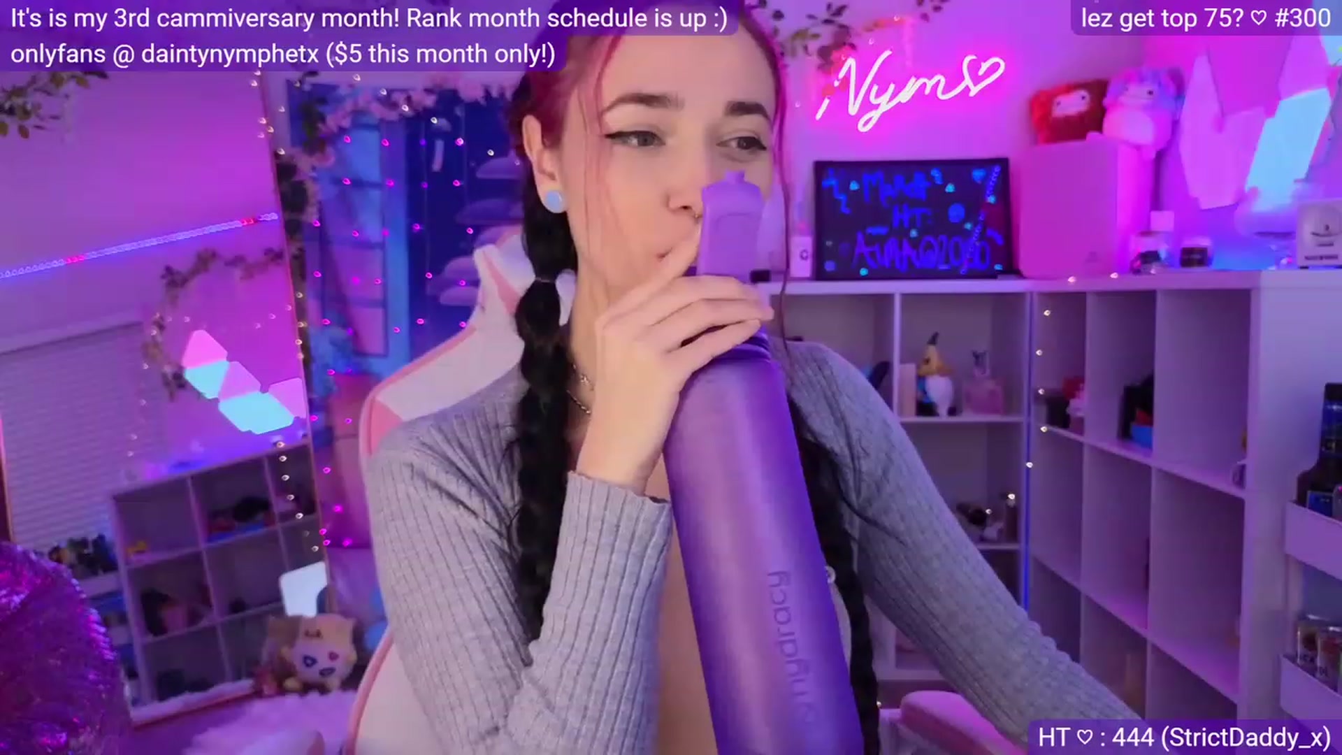 Gallery image thumbnail from Nym_x's myfreecams stream on, 03/04/2023, 05:27 image 14 of 20