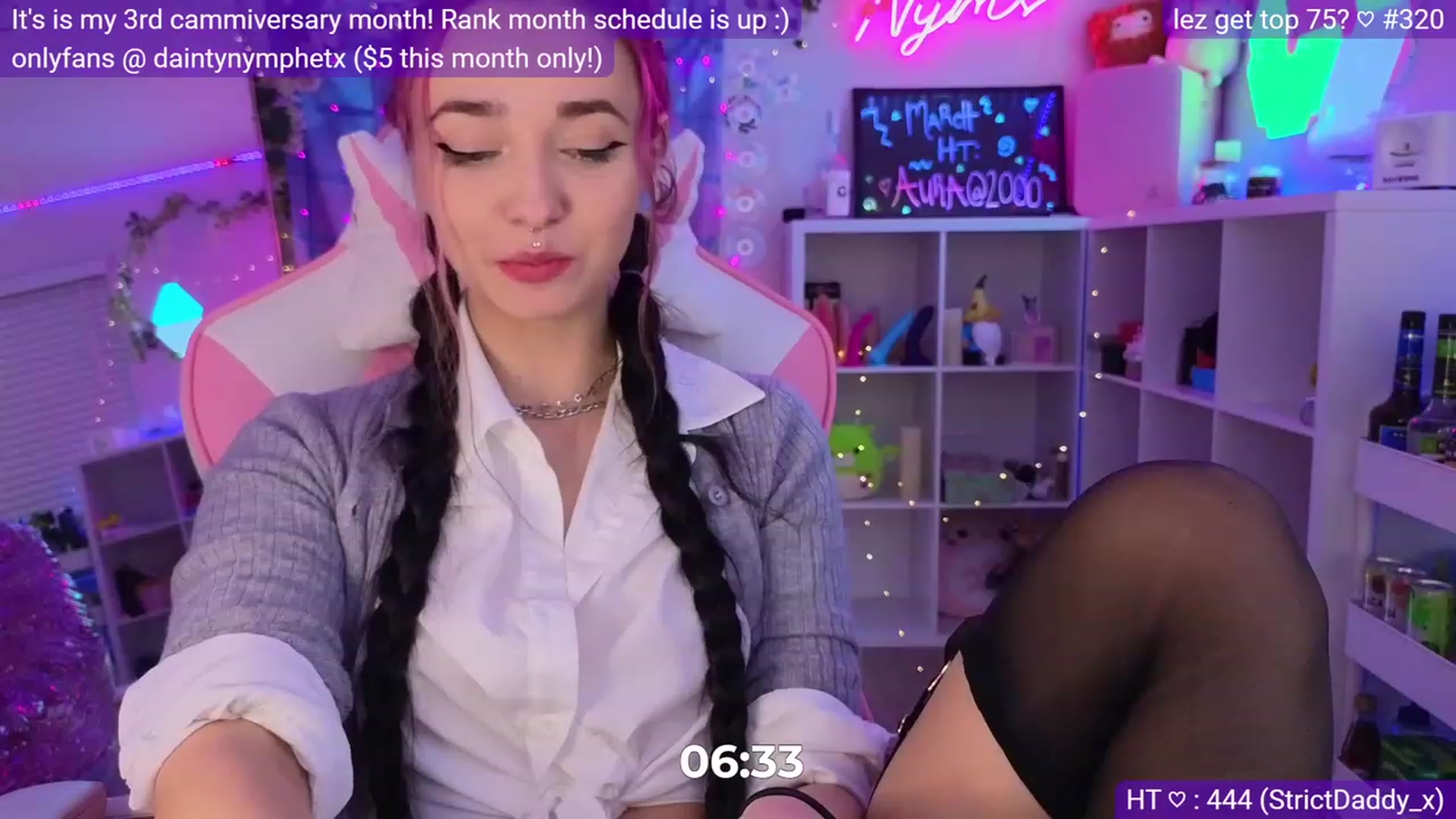 Gallery image thumbnail from Nym_x's myfreecams stream on, 03/04/2023, 05:27 image 12 of 20