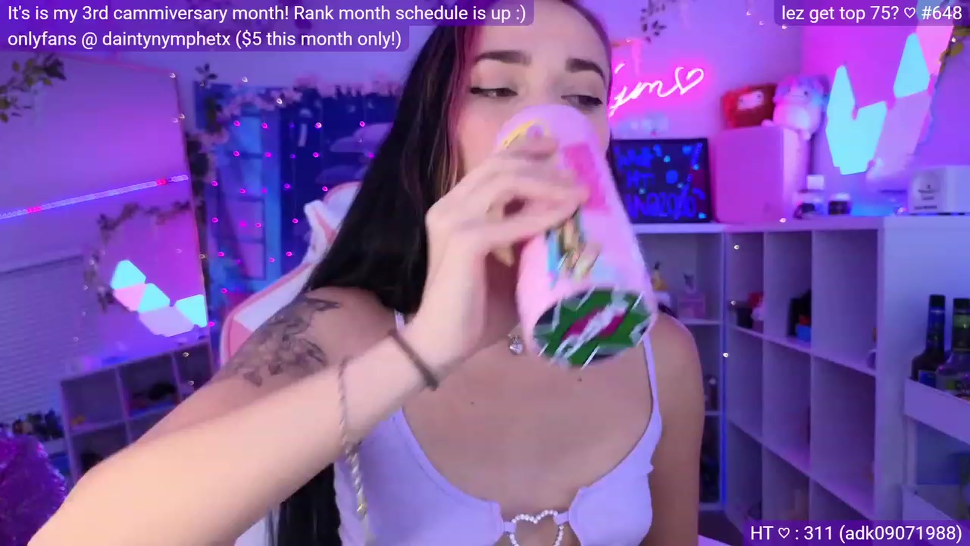Gallery image thumbnail from Nym_x's myfreecams stream on, 03/08/2023, 05:34 image 3 of 20