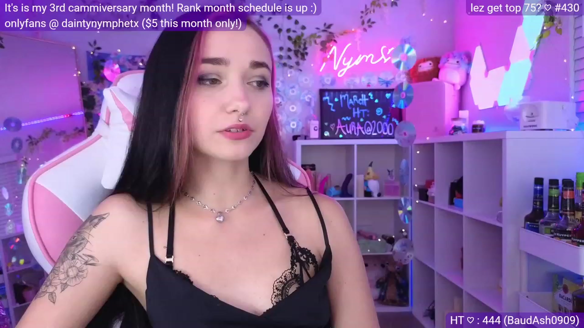 Gallery image thumbnail from Nym_x's myfreecams stream on, 03/11/2023, 04:30 image 3 of 20