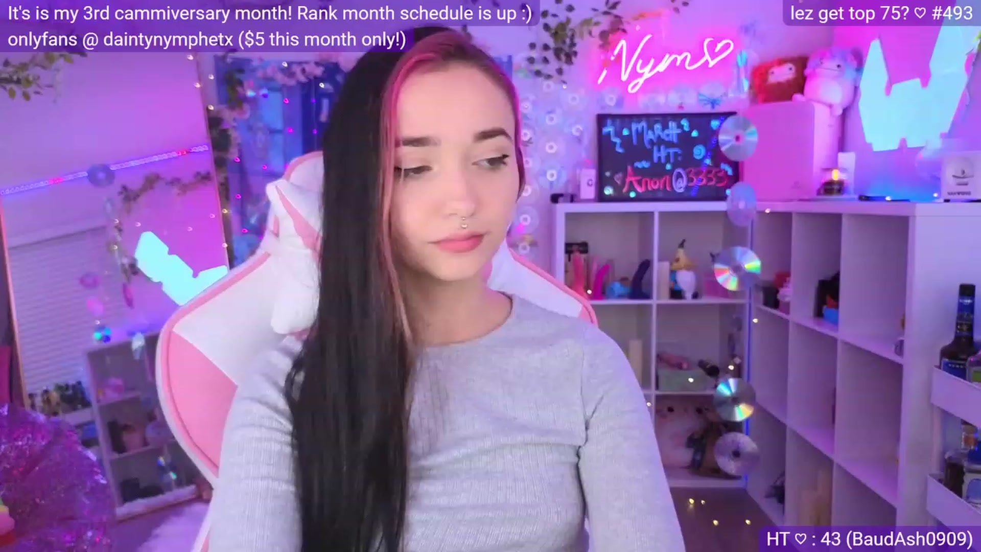 Gallery image thumbnail from Nym_x's myfreecams stream on, 03/12/2023, 03:58 image 2 of 20