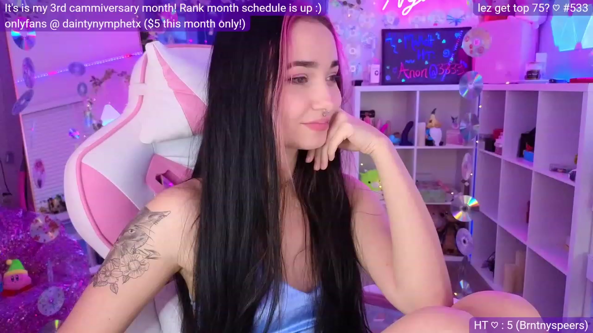 Gallery image thumbnail from Nym_x's myfreecams stream on, 03/17/2023, 02:45 image 3 of 20