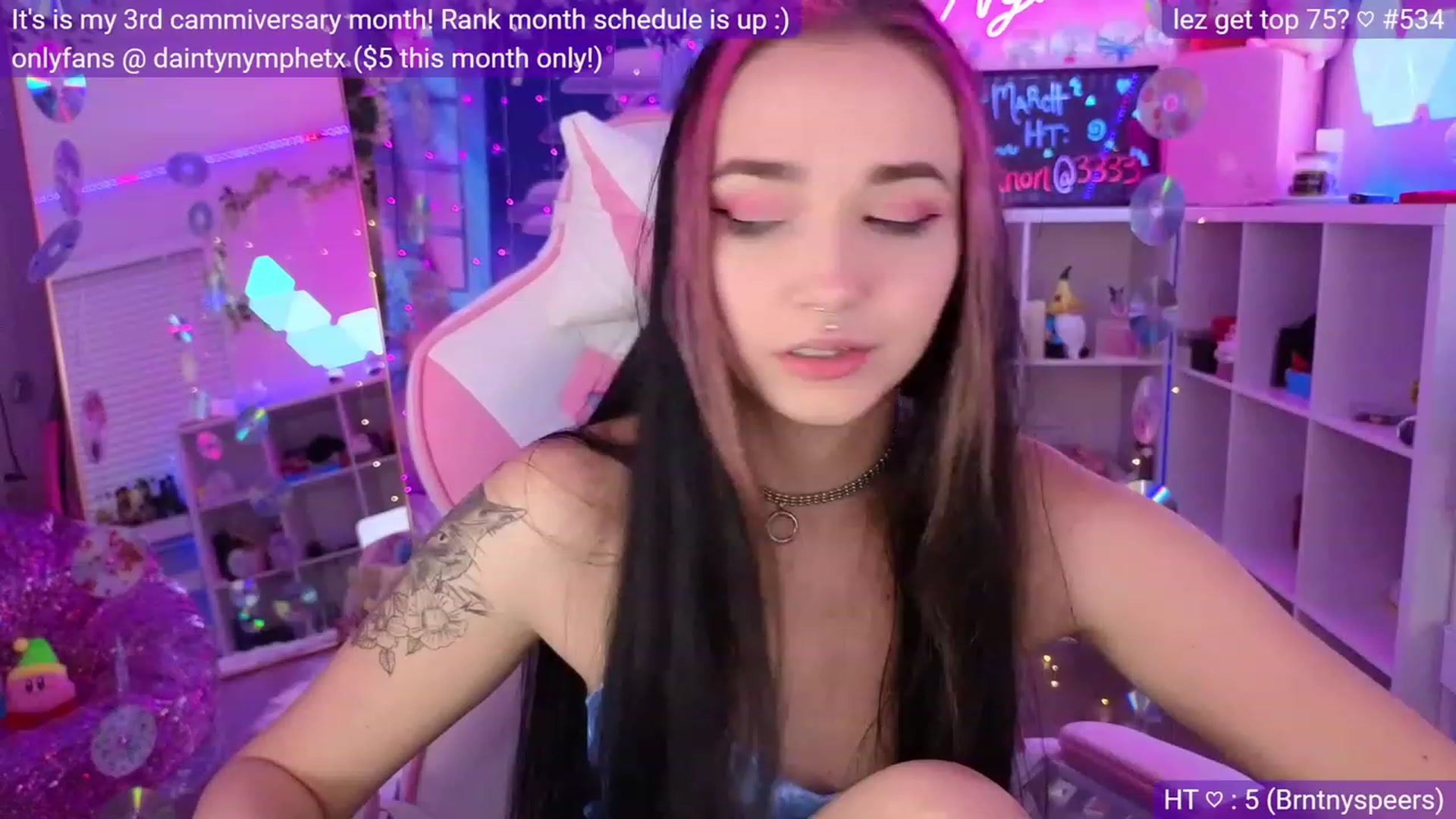 Gallery image thumbnail from Nym_x's myfreecams stream on, 03/17/2023, 02:45 image 8 of 20