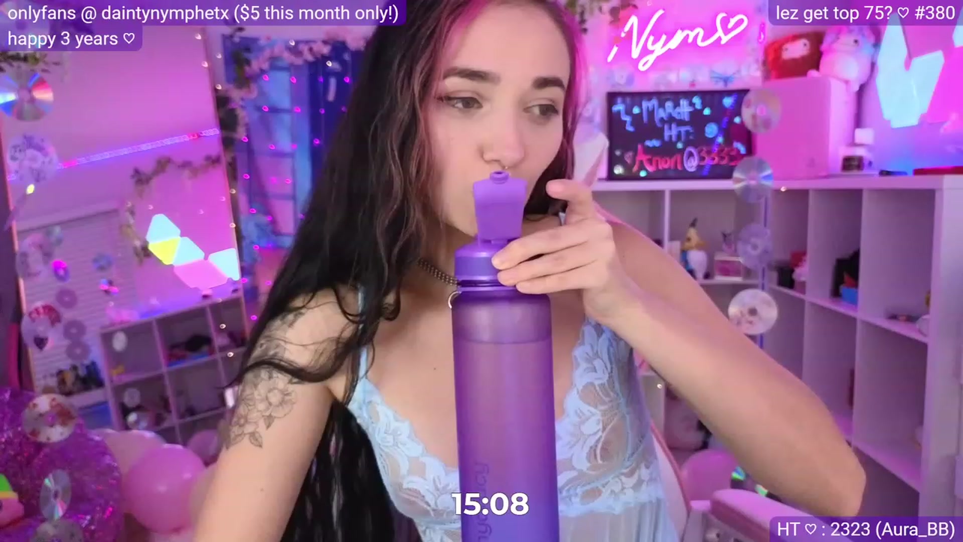 Gallery image thumbnail from Nym_x's myfreecams stream on, 03/19/2023, 04:54 image 10 of 20