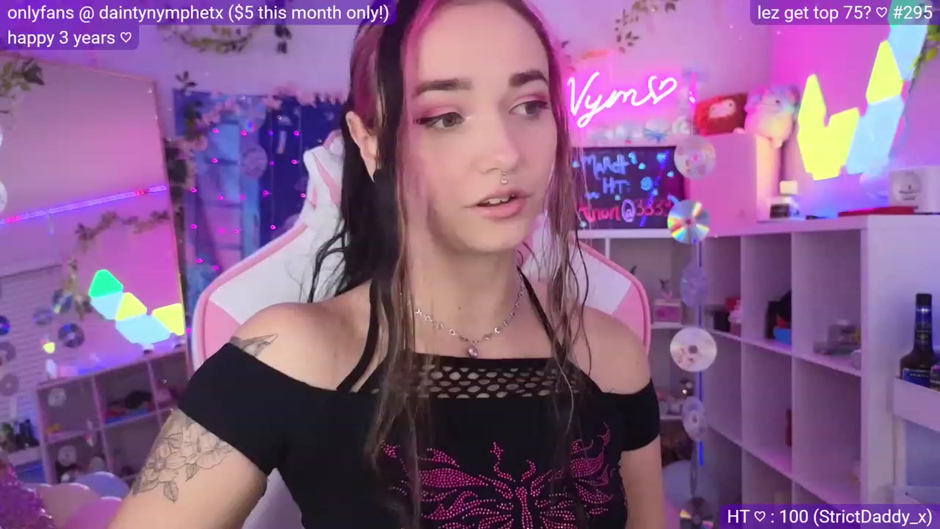 Gallery image thumbnail from Nym_x's myfreecams stream on, 03/20/2023, 02:43 image 12 of 20