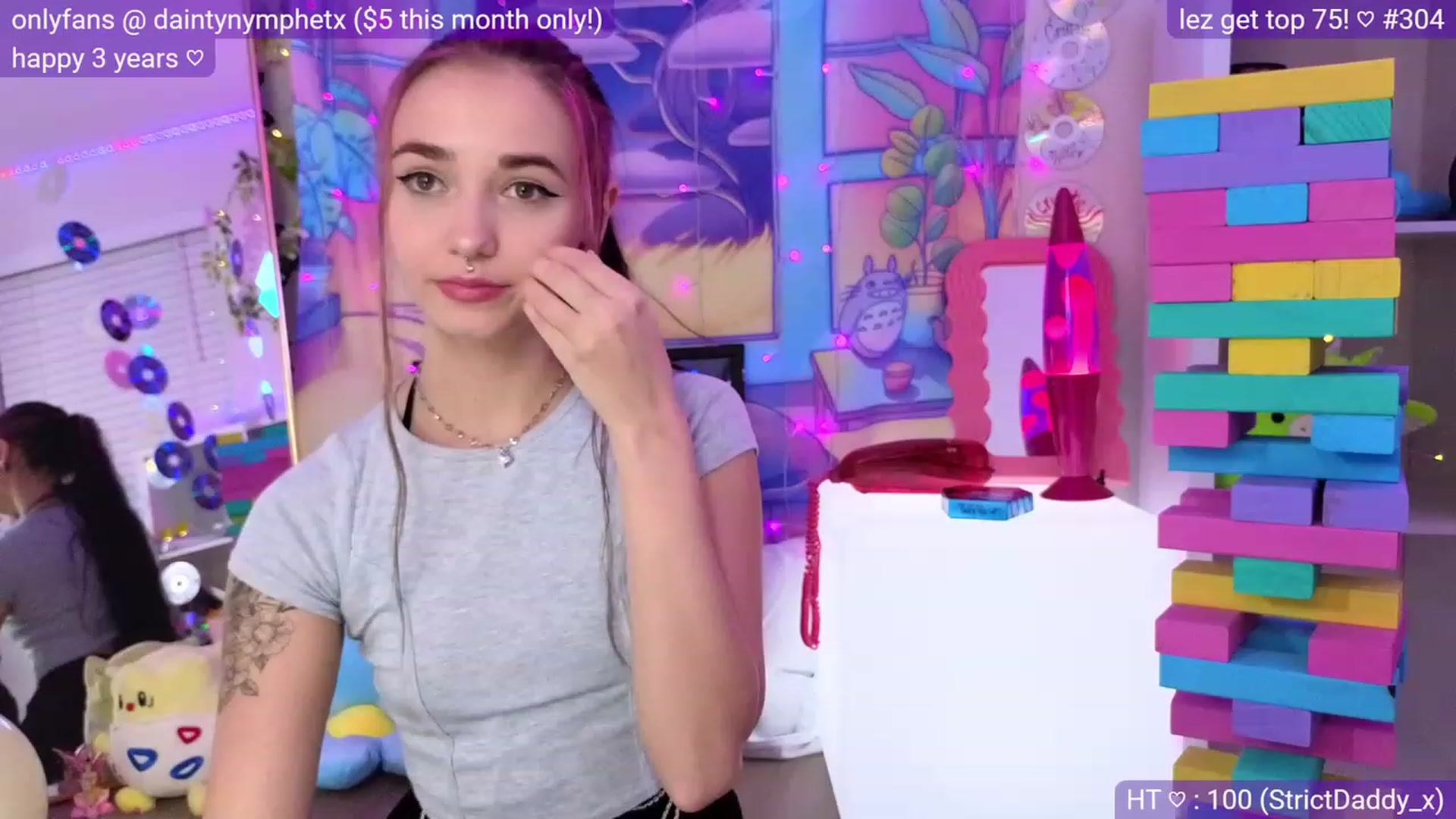 Gallery image thumbnail from Nym_x's myfreecams stream on, 03/27/2023, 04:37 image 7 of 20