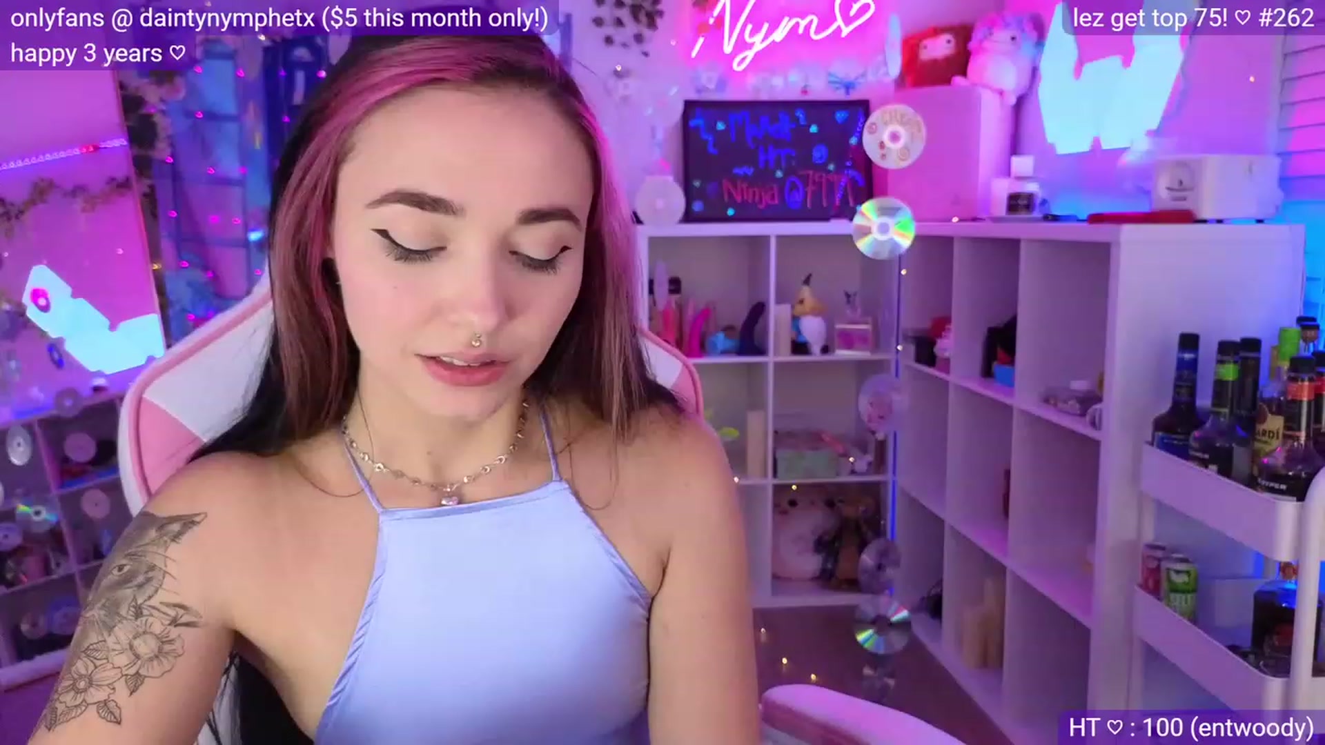 Gallery image thumbnail from Nym_x's myfreecams stream on, 03/30/2023, 02:42 image 14 of 20