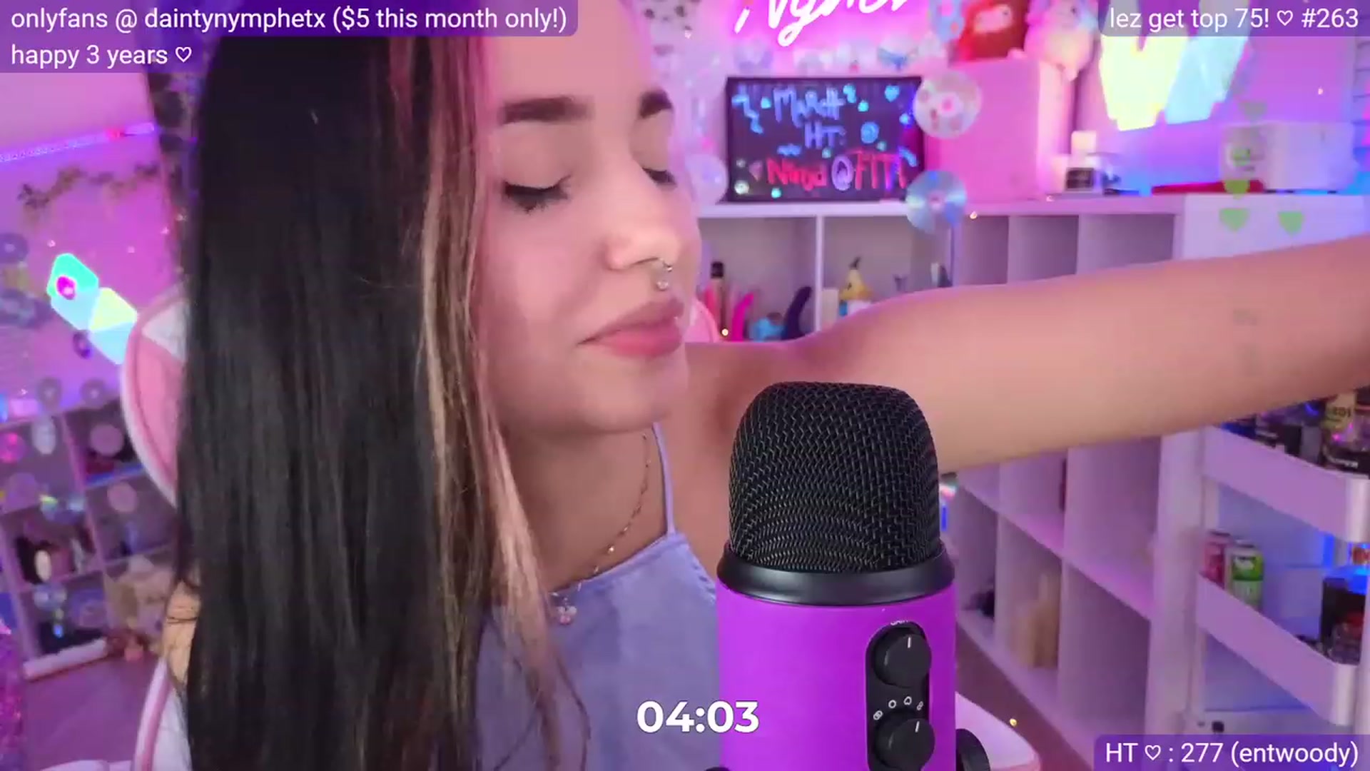 Gallery image thumbnail from Nym_x's myfreecams stream on, 03/30/2023, 04:06 image 5 of 20