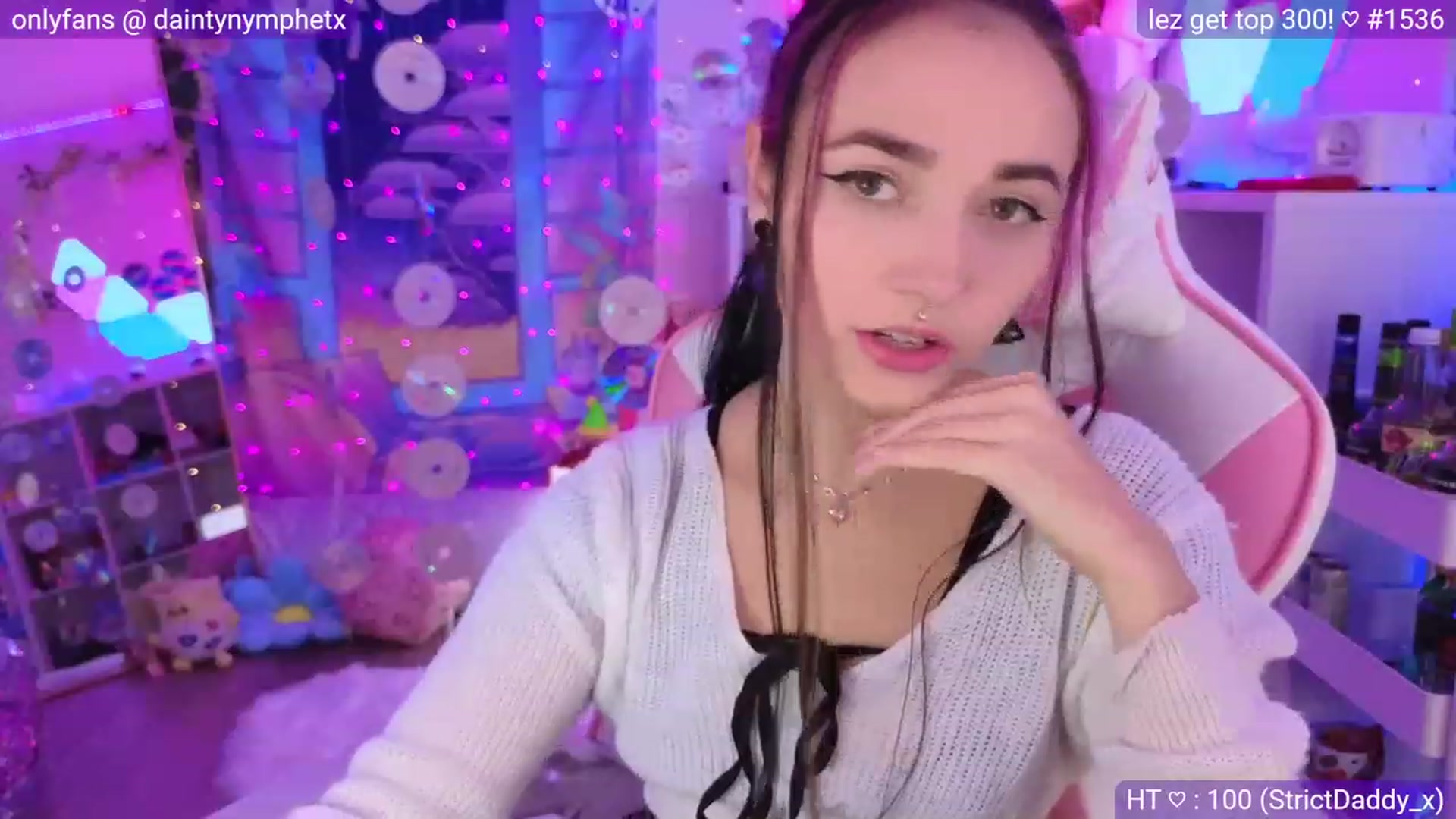 Gallery image thumbnail from Nym_x's myfreecams stream on, 04/06/2023, 02:26 image 6 of 20