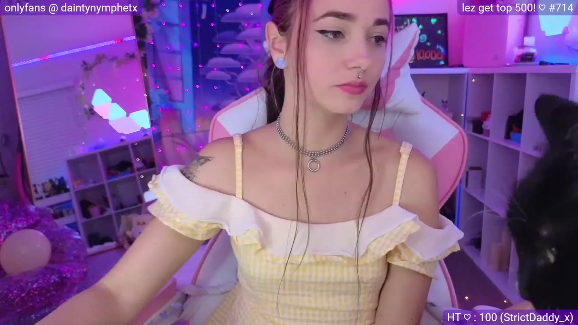 Gallery image thumbnail from Nym_x's myfreecams stream on, 04/13/2023, 03:51 image 2 of 20
