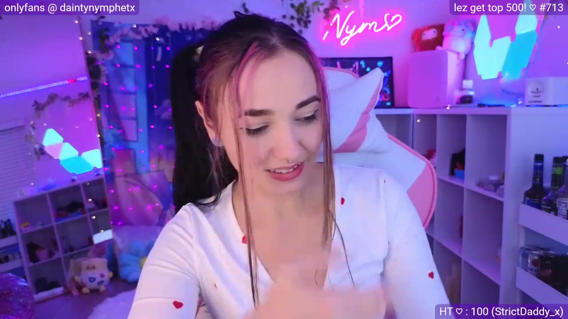 Gallery image thumbnail from Nym_x's myfreecams stream on, 04/15/2023, 02:58 image 5 of 20
