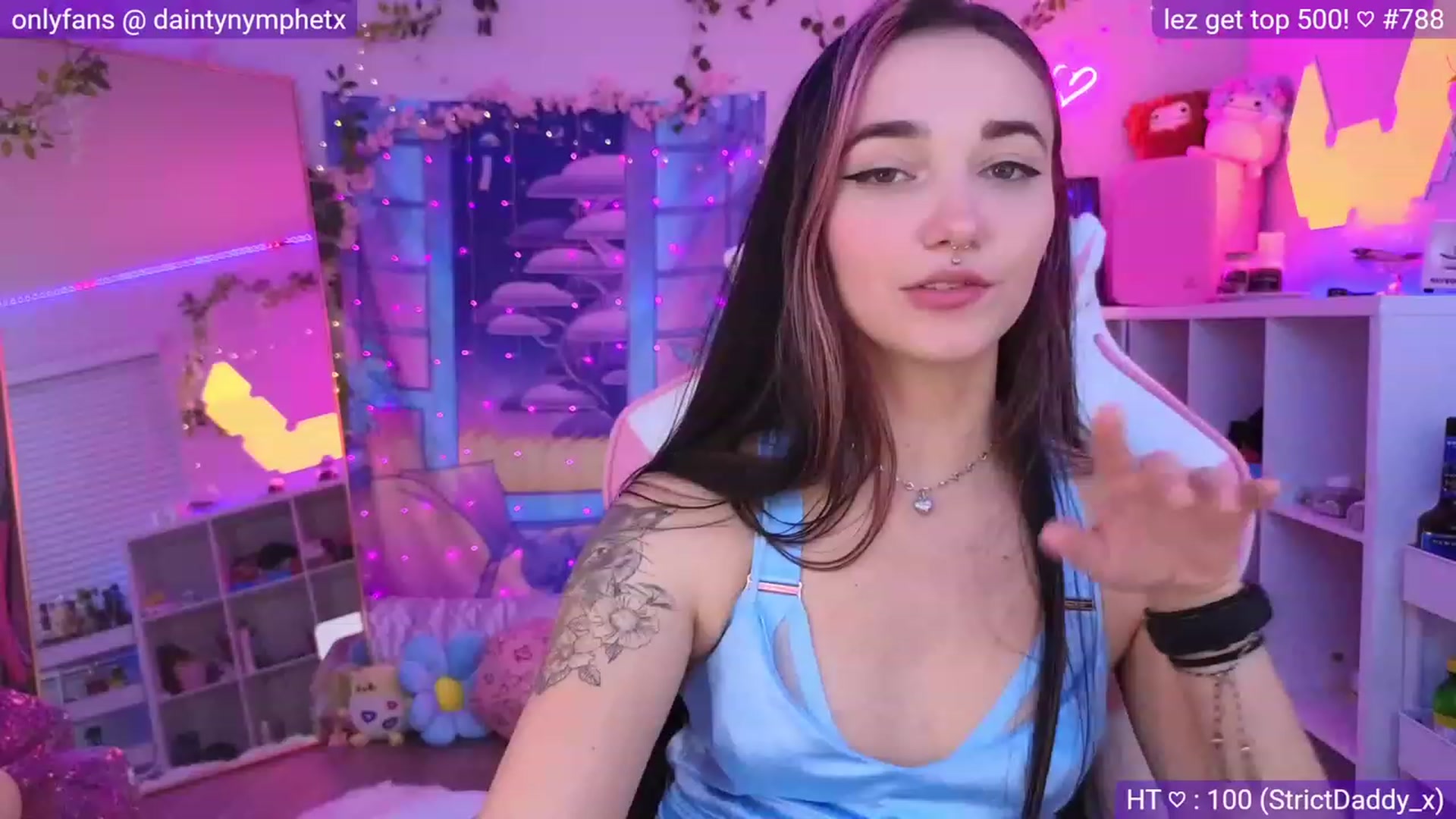 Gallery image thumbnail from Nym_x's myfreecams stream on, 05/19/2023, 04:07 image 14 of 20