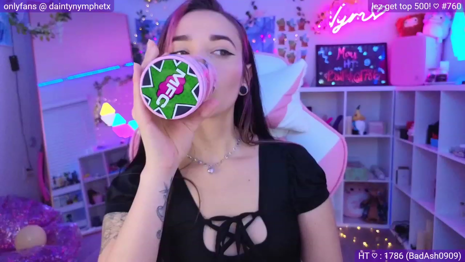 Gallery image thumbnail from Nym_x's myfreecams stream on, 05/20/2023, 04:46 image 16 of 20