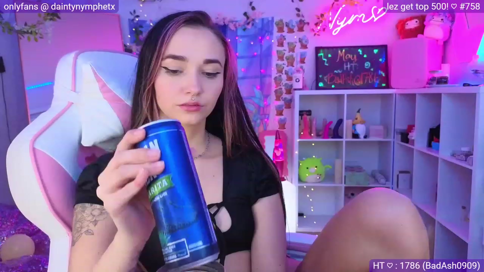 Gallery image thumbnail from Nym_x's myfreecams stream on, 05/20/2023, 04:46 image 13 of 20