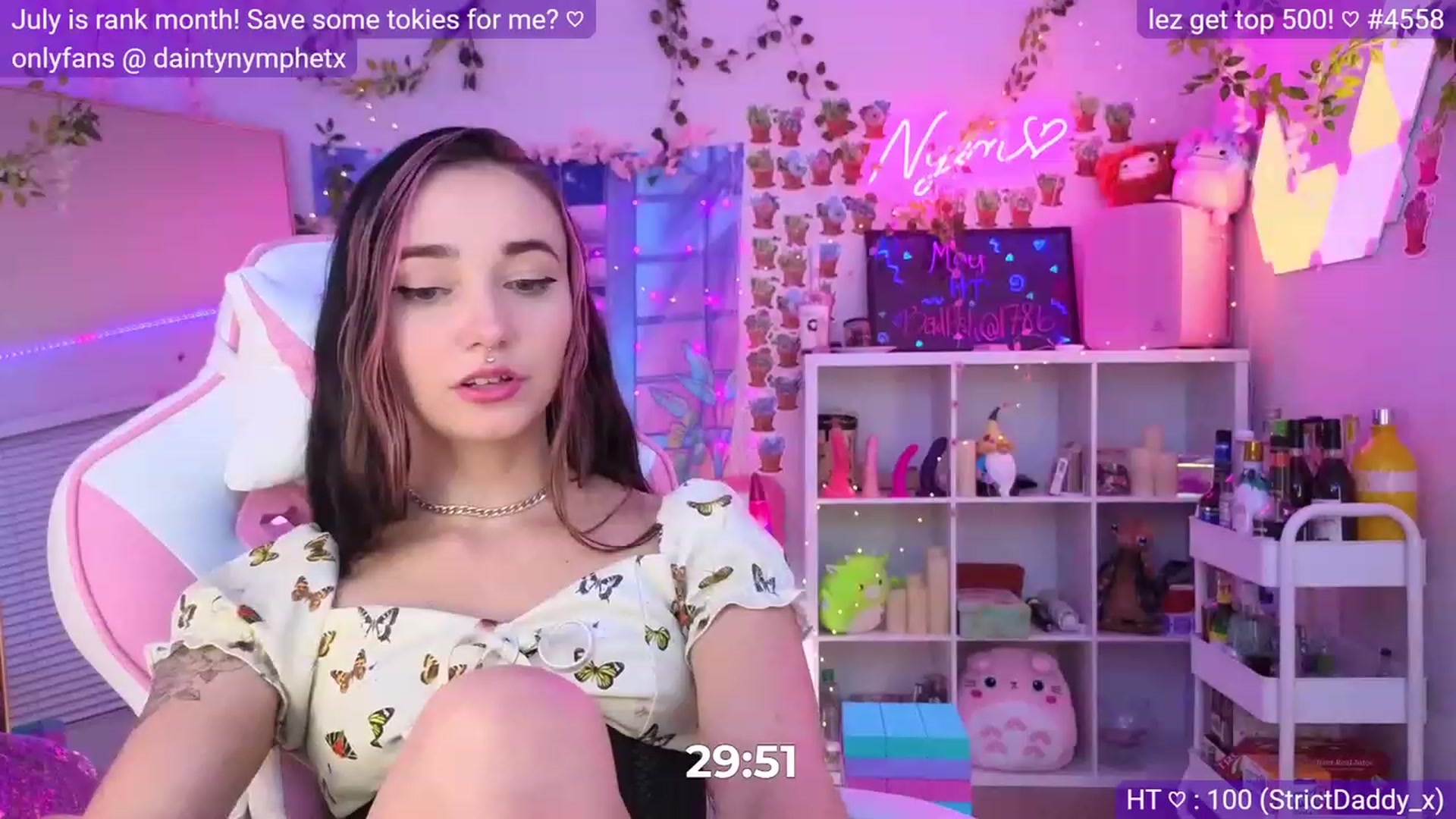 Gallery image thumbnail from Nym_x's myfreecams stream on, 06/04/2023, 04:37 image 9 of 20