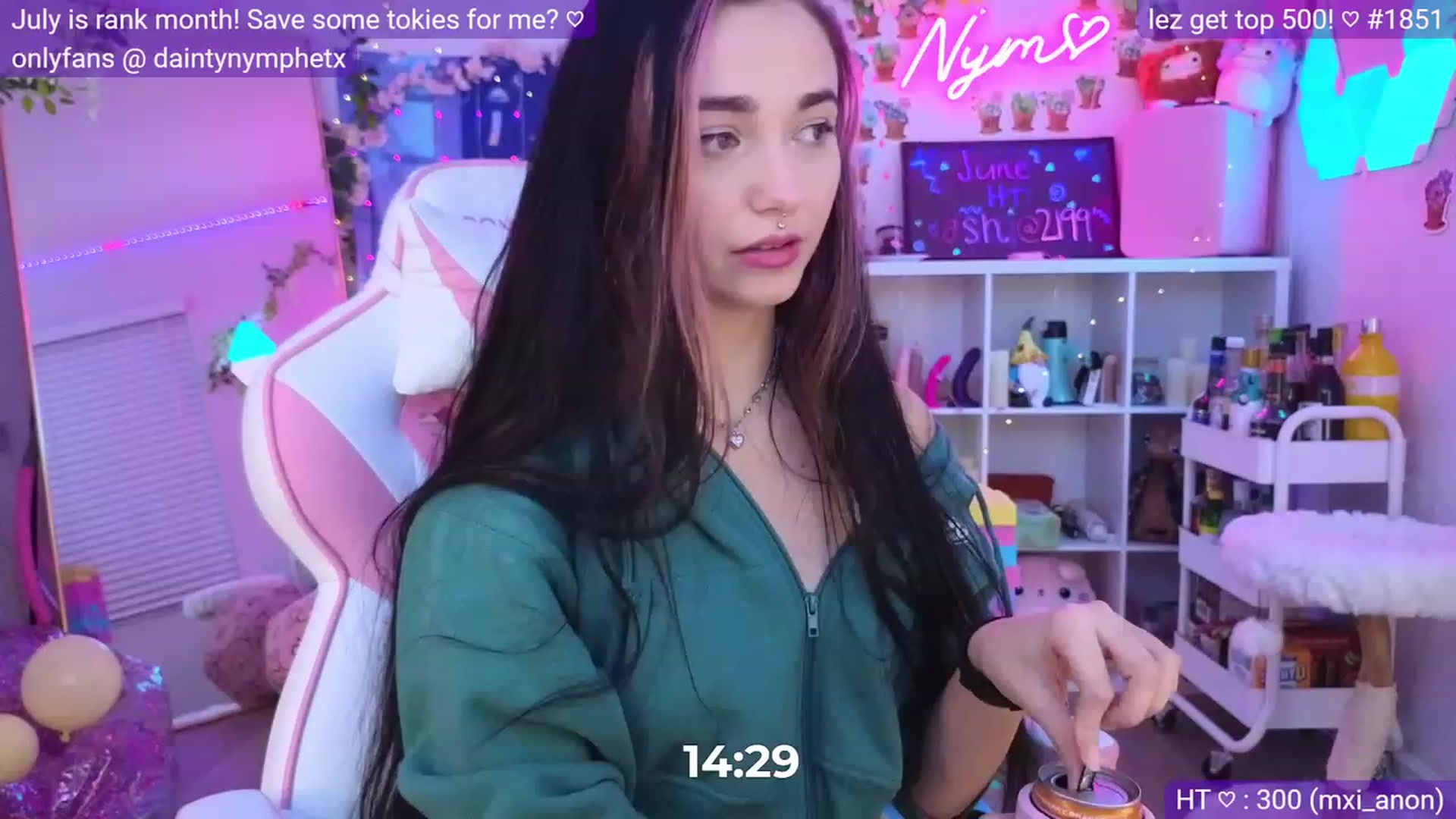 Gallery image thumbnail from Nym_x's myfreecams stream on, 06/09/2023, 04:05 image 5 of 20