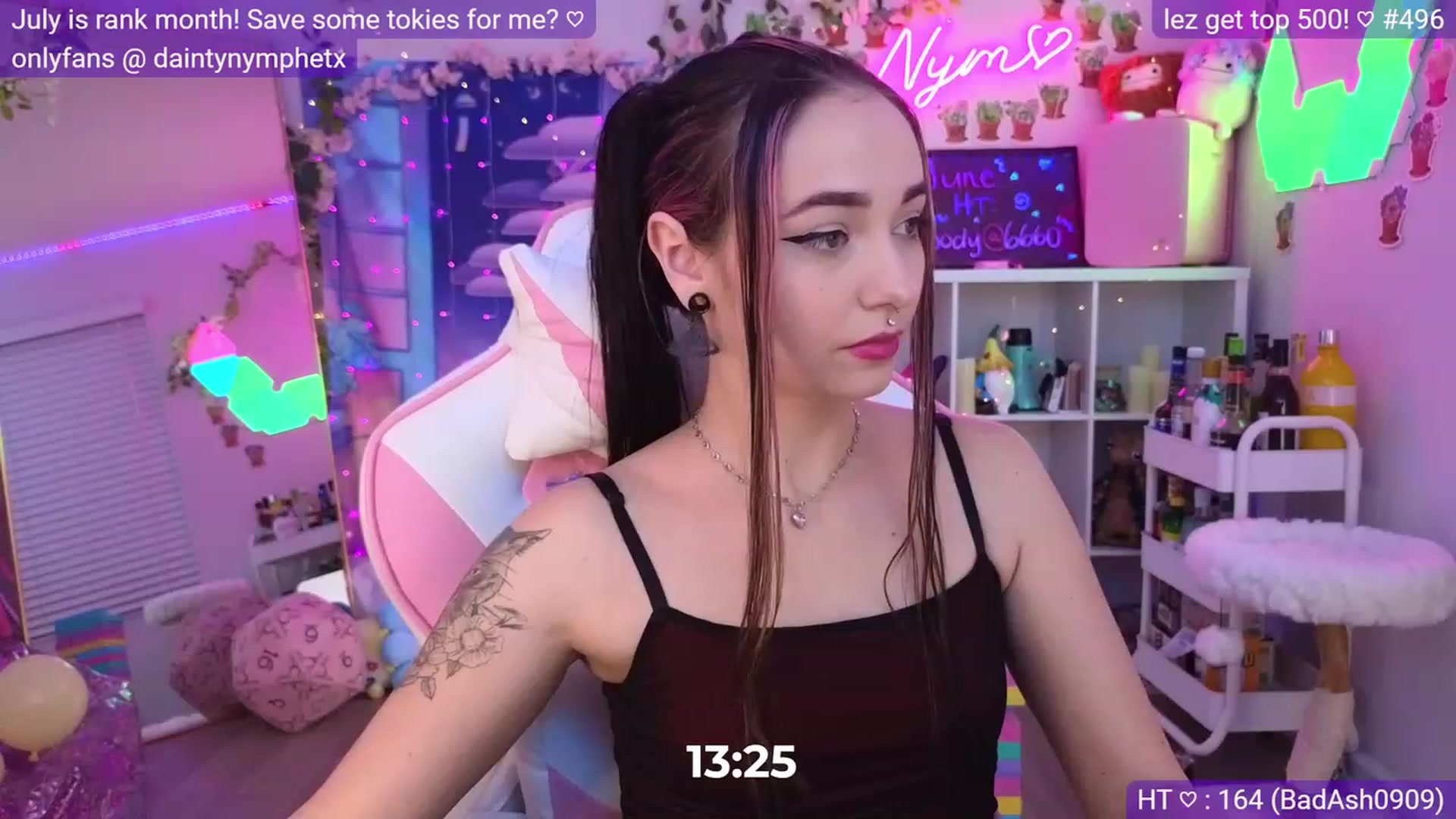 Gallery image thumbnail from Nym_x's myfreecams stream on, 06/11/2023, 03:51 image 18 of 20