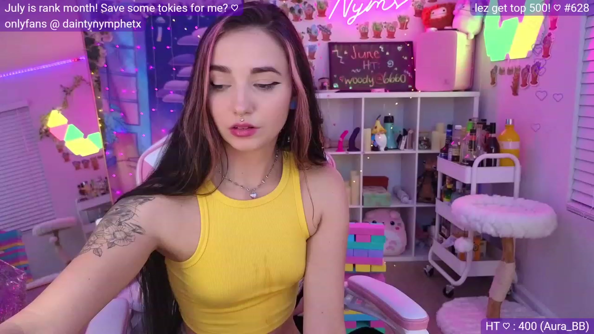 Gallery image thumbnail from Nym_x's myfreecams stream on, 06/17/2023, 03:40 image 13 of 20