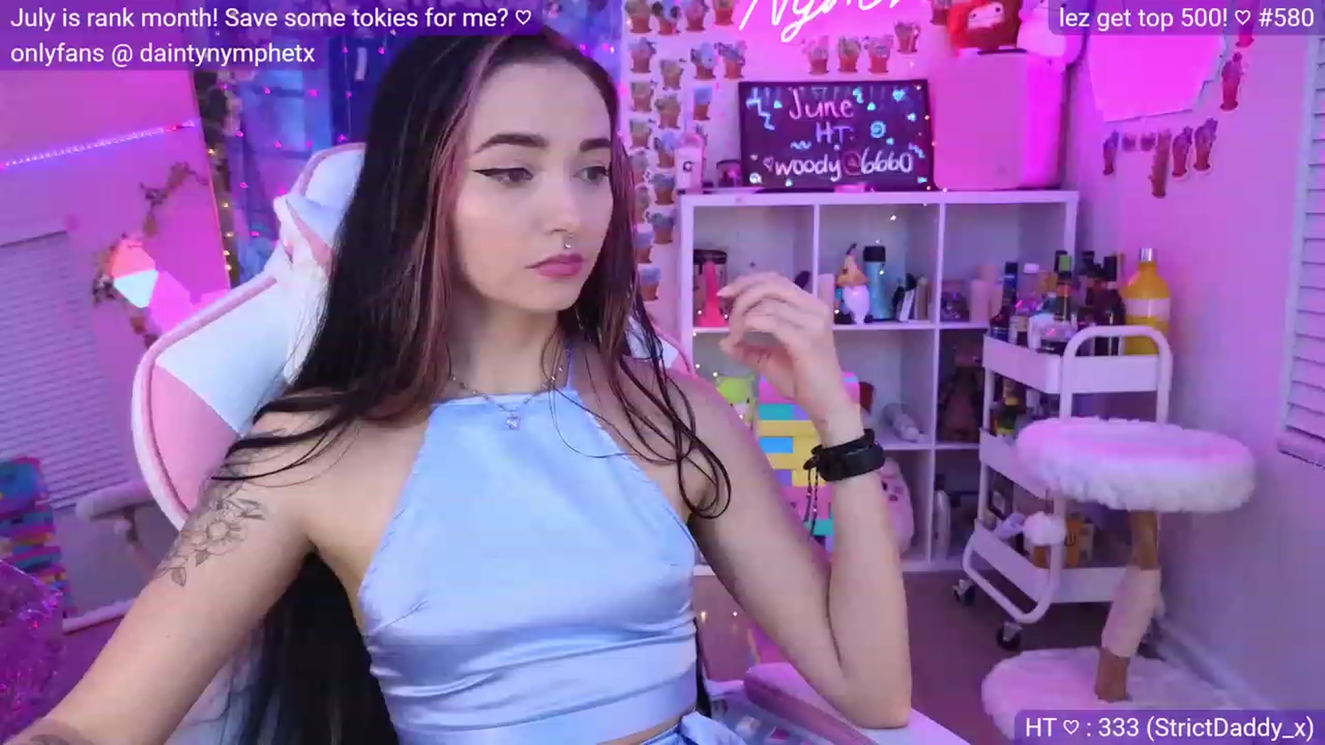 Gallery image thumbnail from Nym_x's myfreecams stream on, 06/18/2023, 03:18 image 8 of 20