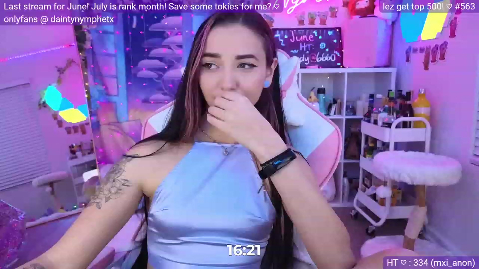 Gallery image thumbnail from Nym_x's myfreecams stream on, 06/18/2023, 03:45 image 2 of 20