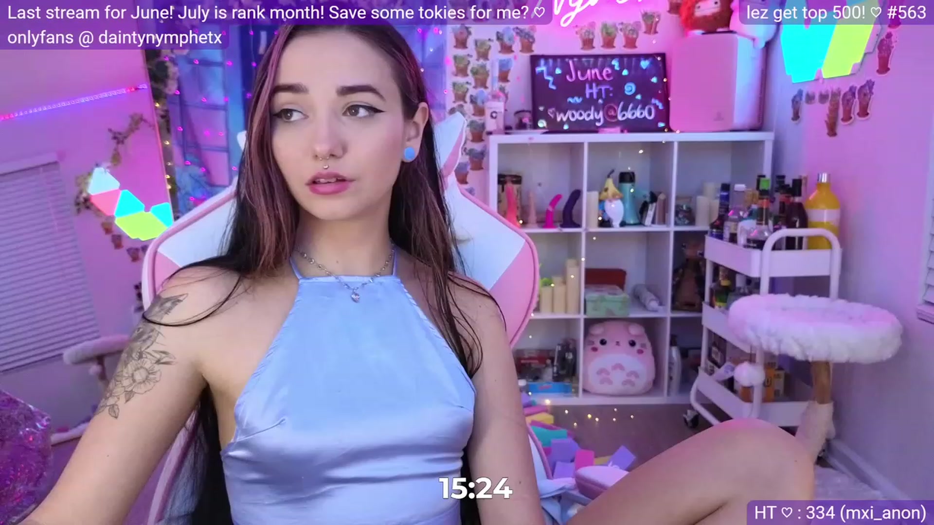 Gallery image thumbnail from Nym_x's myfreecams stream on, 06/18/2023, 03:45 image 3 of 20