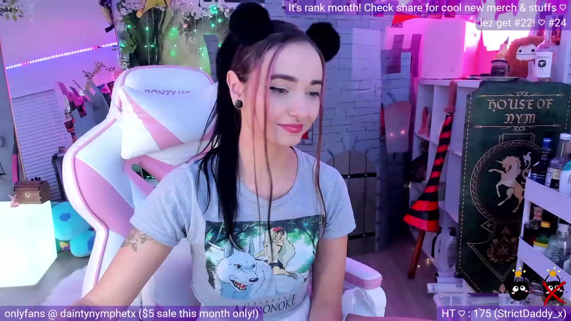 Gallery image thumbnail from Nym_x's myfreecams stream on, 07/13/2023, 02:50 image 13 of 20